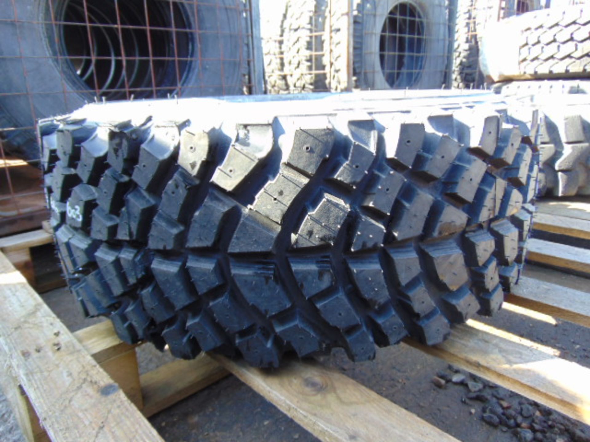 1 x M.Ziarelli 255/55 R18 Tyre - Image 2 of 6