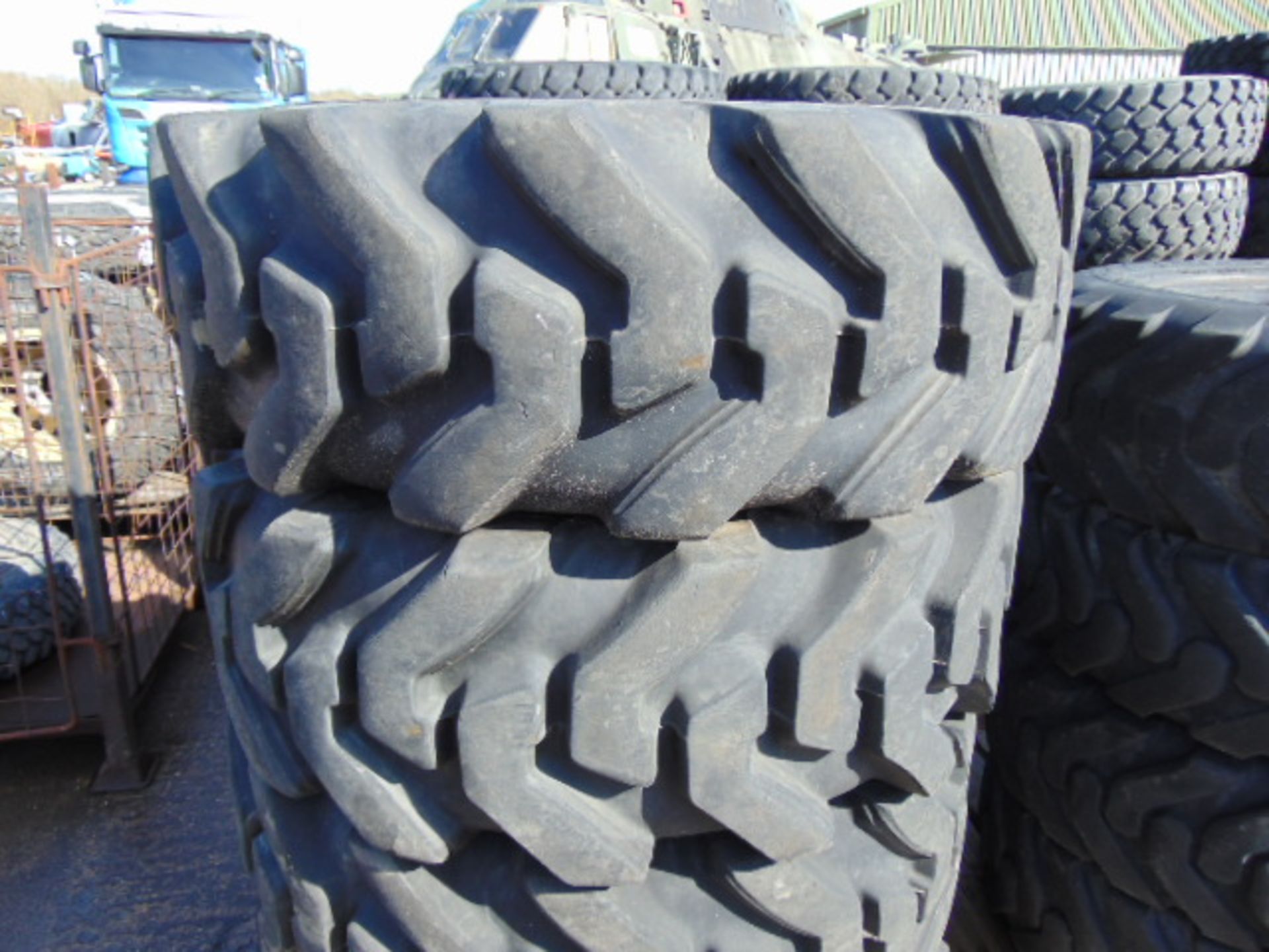 4 x Solideal Backhoe 12.5/80 IMP Tyres - Image 2 of 7