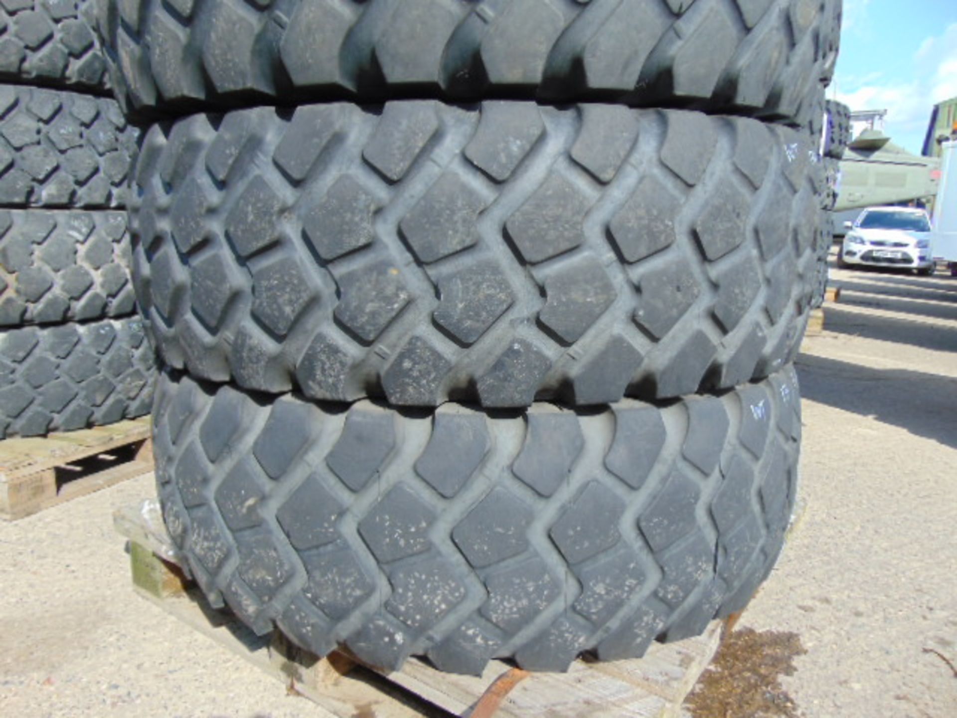 4 x Michelin 16.00 R20 XZL Tyres - Image 3 of 5