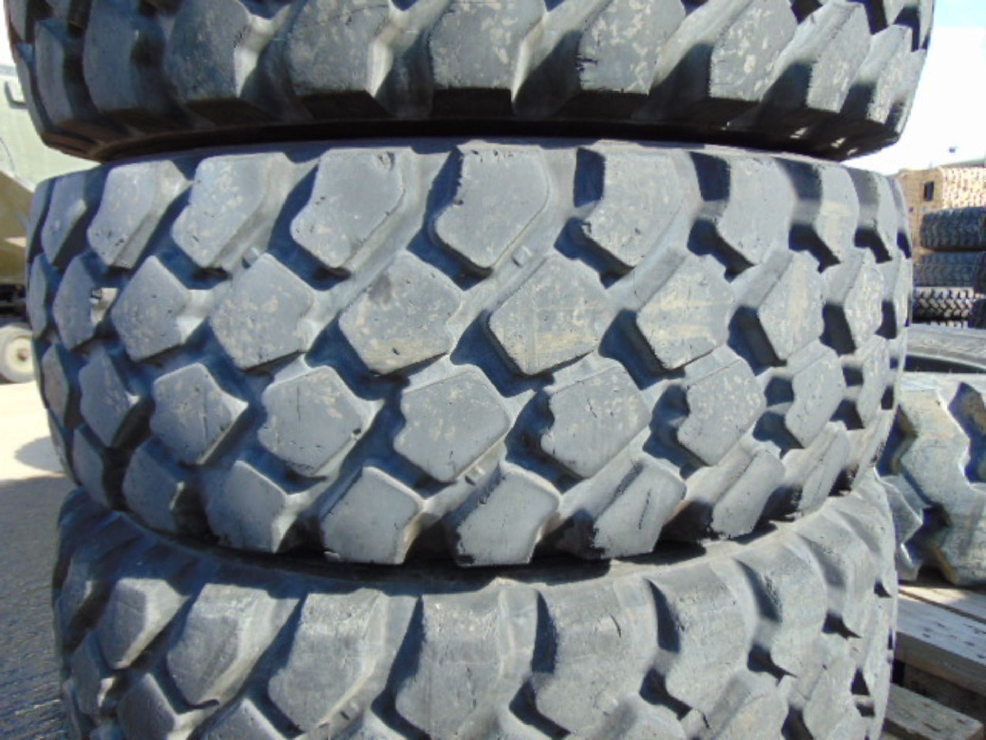 3 x Michelin XZL 395/85 R20 Tyres on 10 Stud Rims - Image 3 of 7