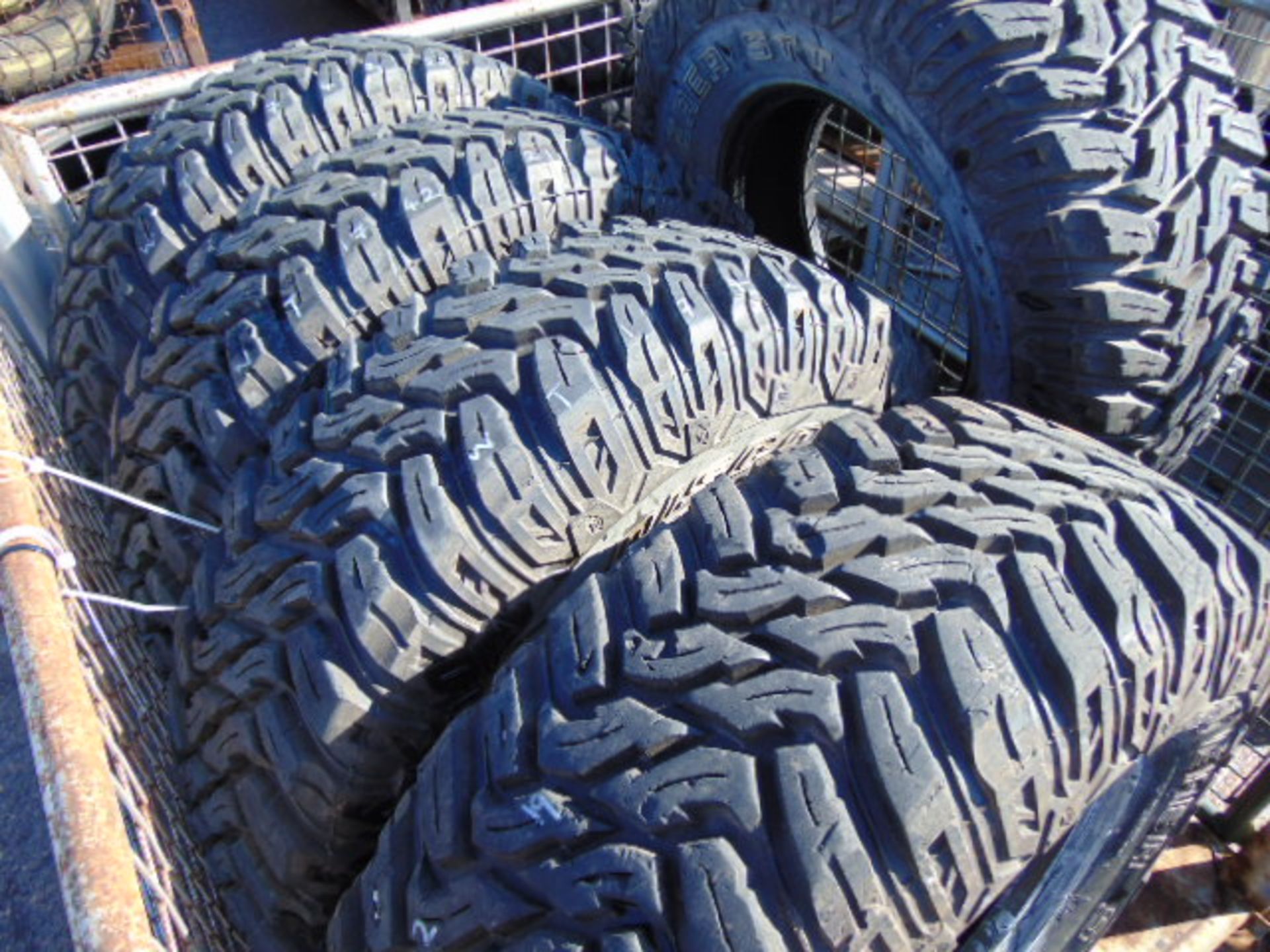 5 x Cooper Discoverer STT LT265/75 R16 Tyre - Image 5 of 7