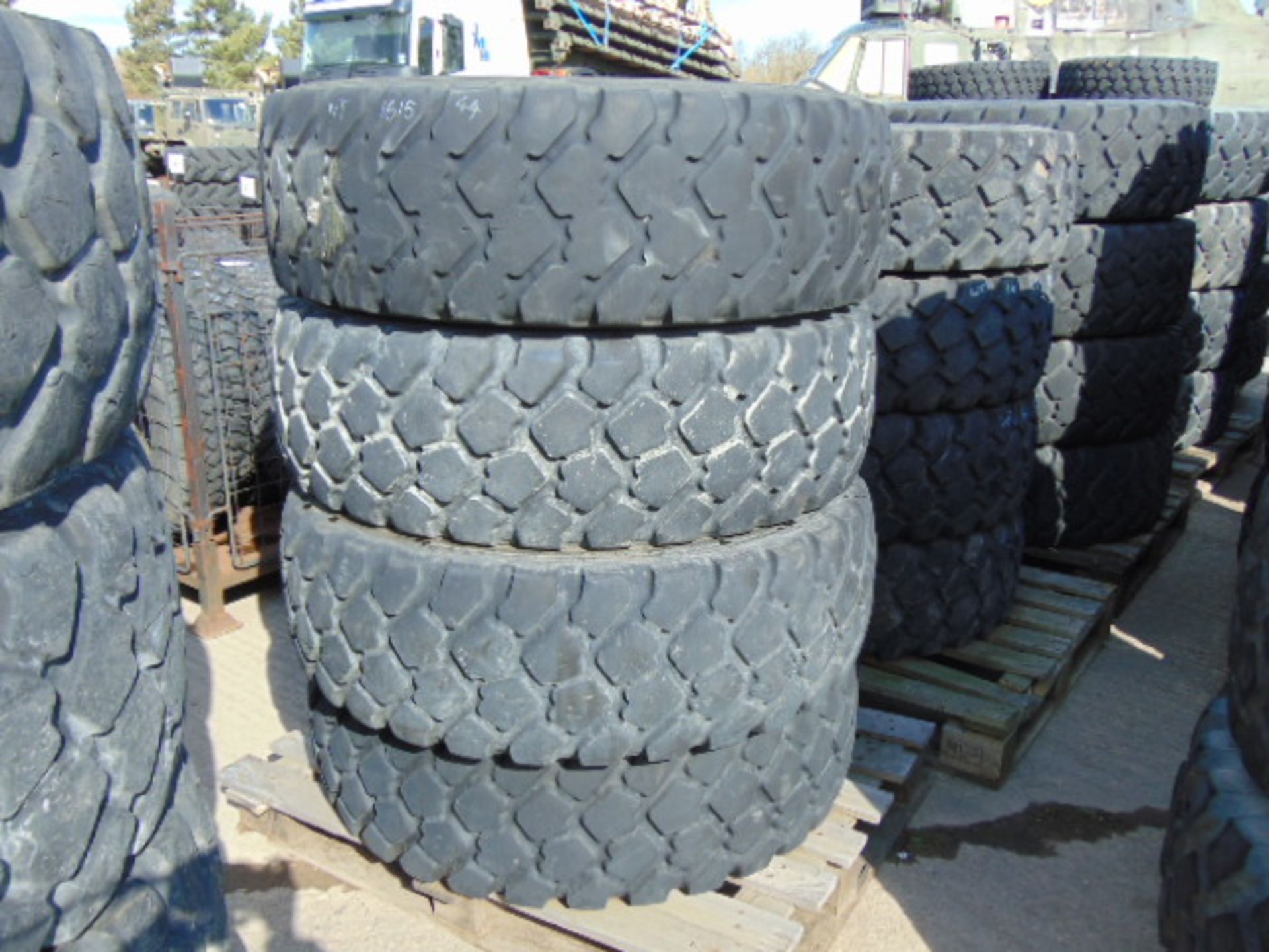 4 x Michelin 365/85 R20 XZL Tyres