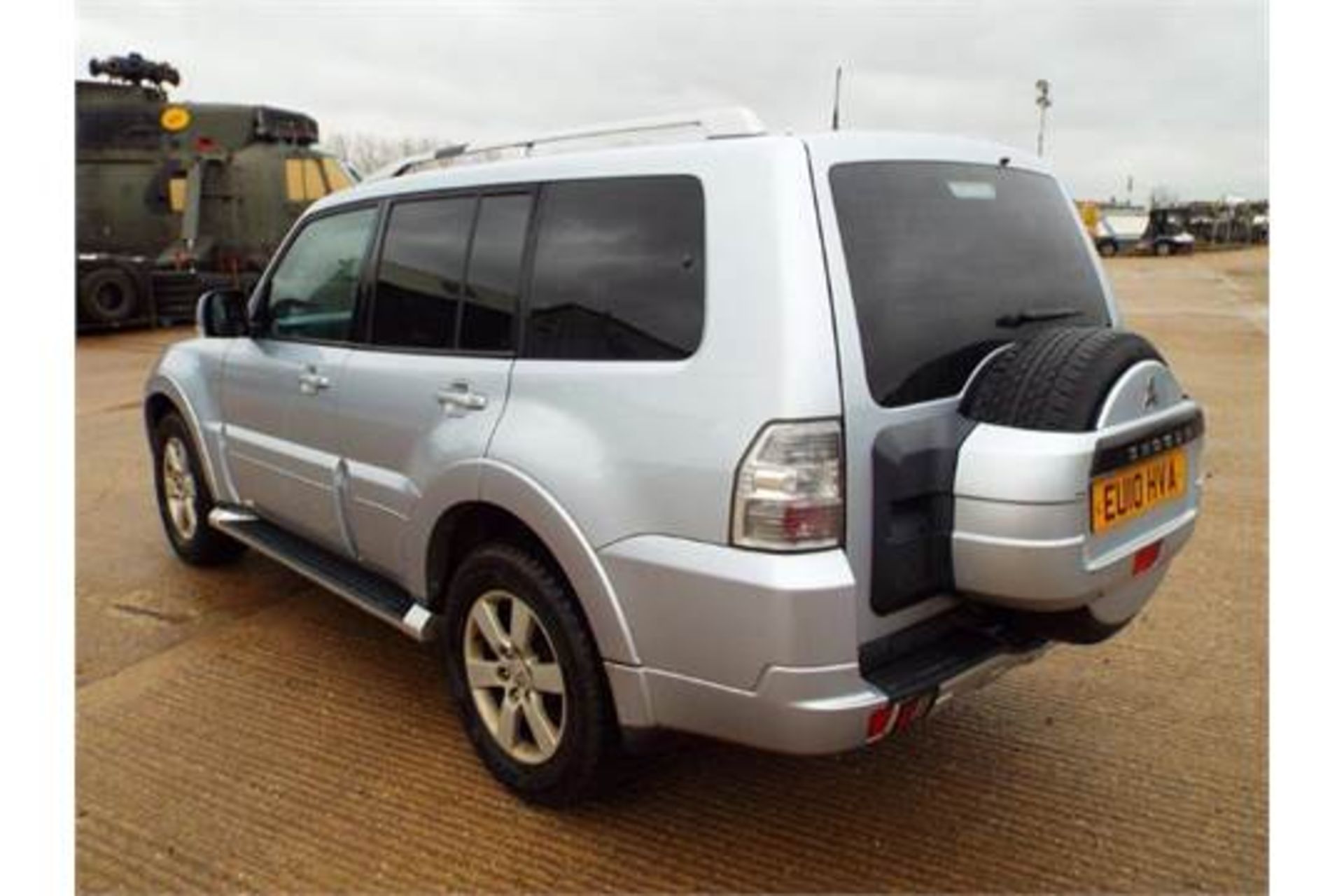 Mitsubishi Shogun GLX Equippe 3.2 DI-D 4x4 - Image 8 of 19