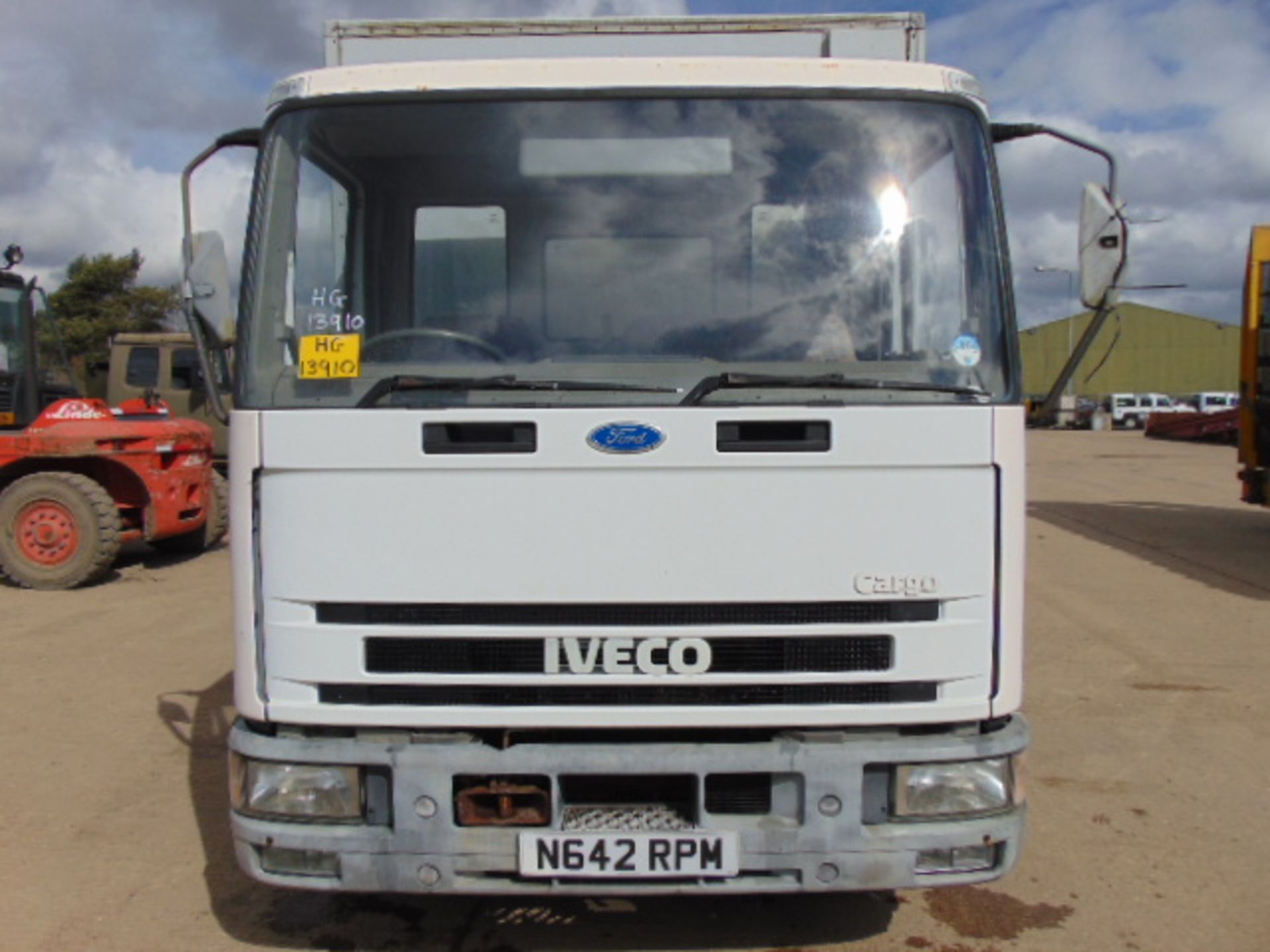 Iveco Cargo 75E15 4x2 Box Truck Complete with Rear Tail Lift - Image 2 of 21