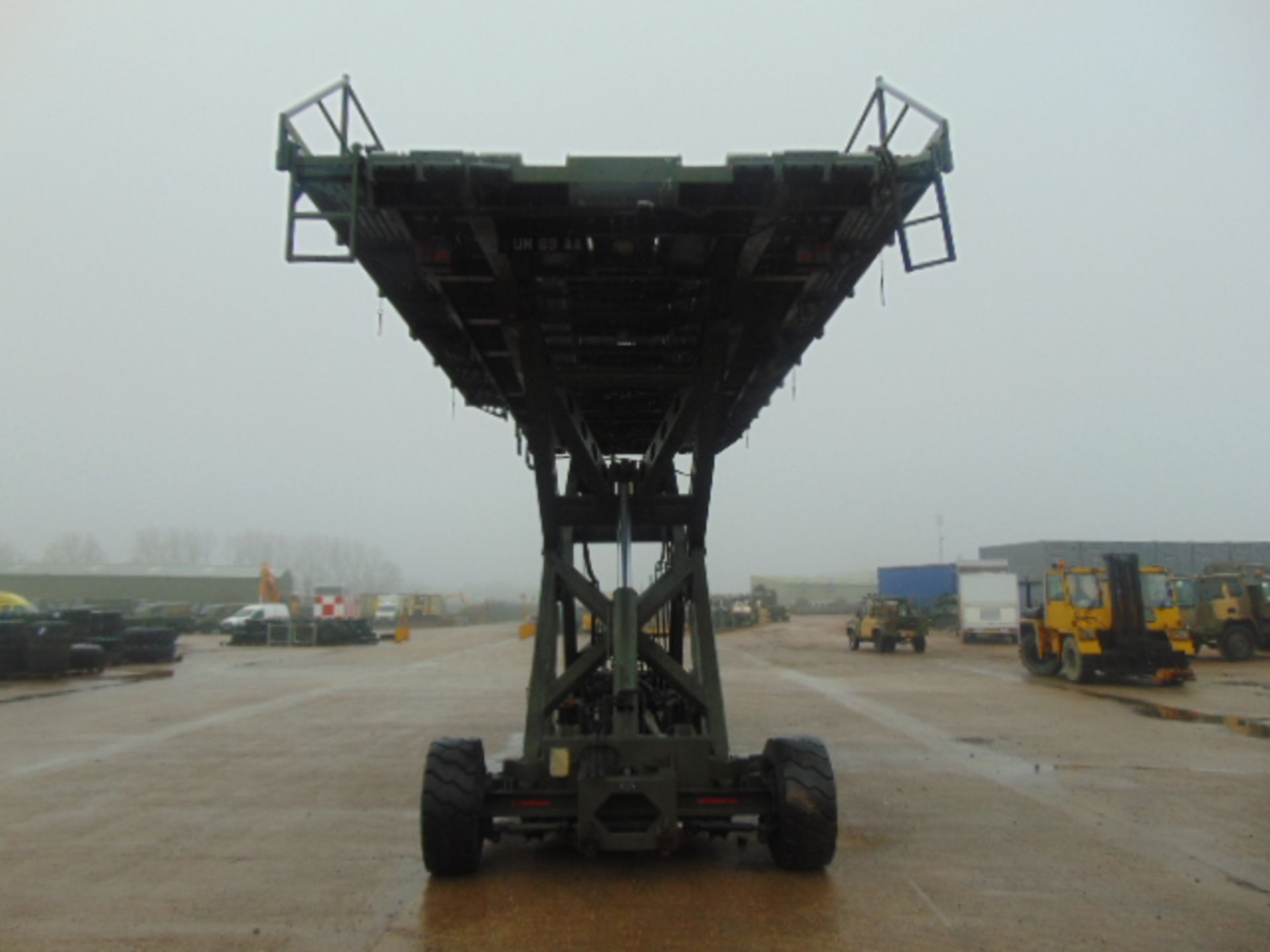 AMSS Atlas 2000 MK2 A 4x4 Aircraft Cargo Loader - Image 10 of 30