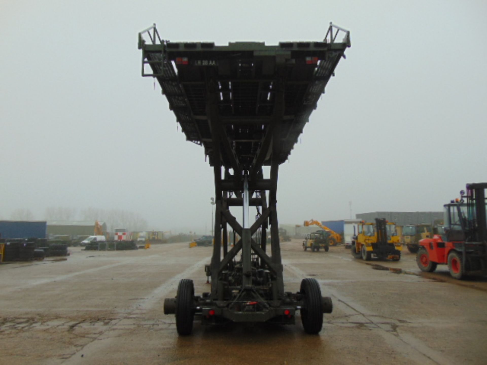 AMSS Atlas 2000 MK2 A 4x4 Aircraft Cargo Loader - Image 4 of 30