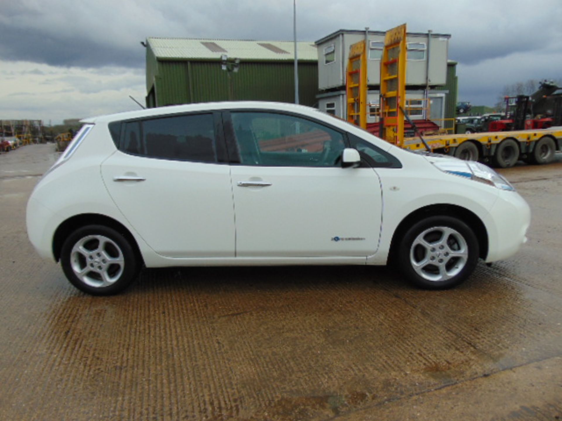 2015 Nissan Leaf Acenta 5d Automatic Elecric Car Only 7,326 Miles! - Image 5 of 33