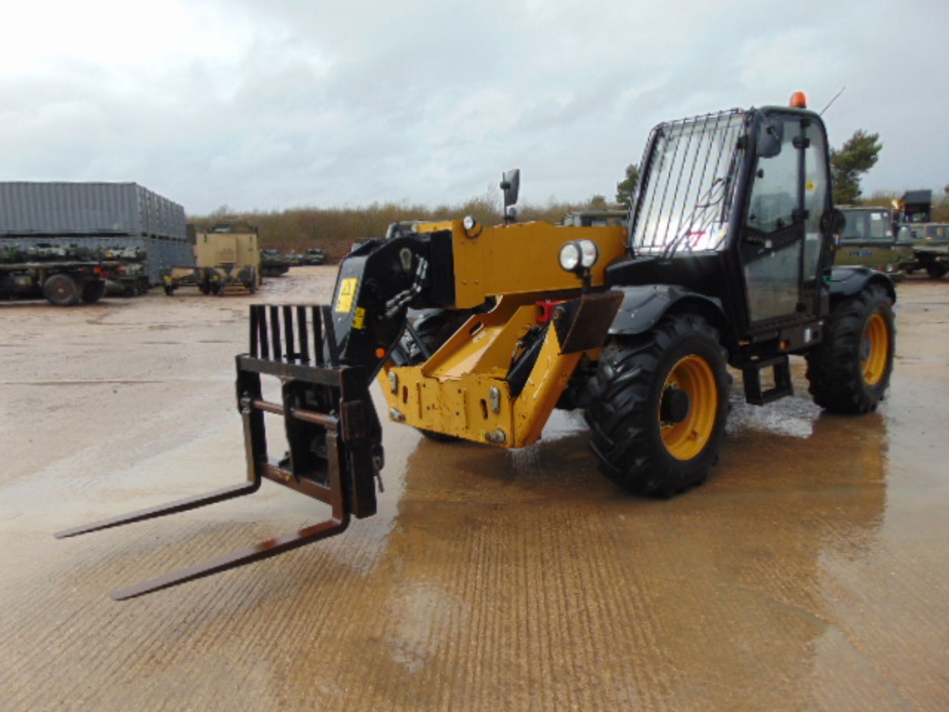 2014 Caterpillar TH414C 3.6 ton Telehandler - Image 14 of 28