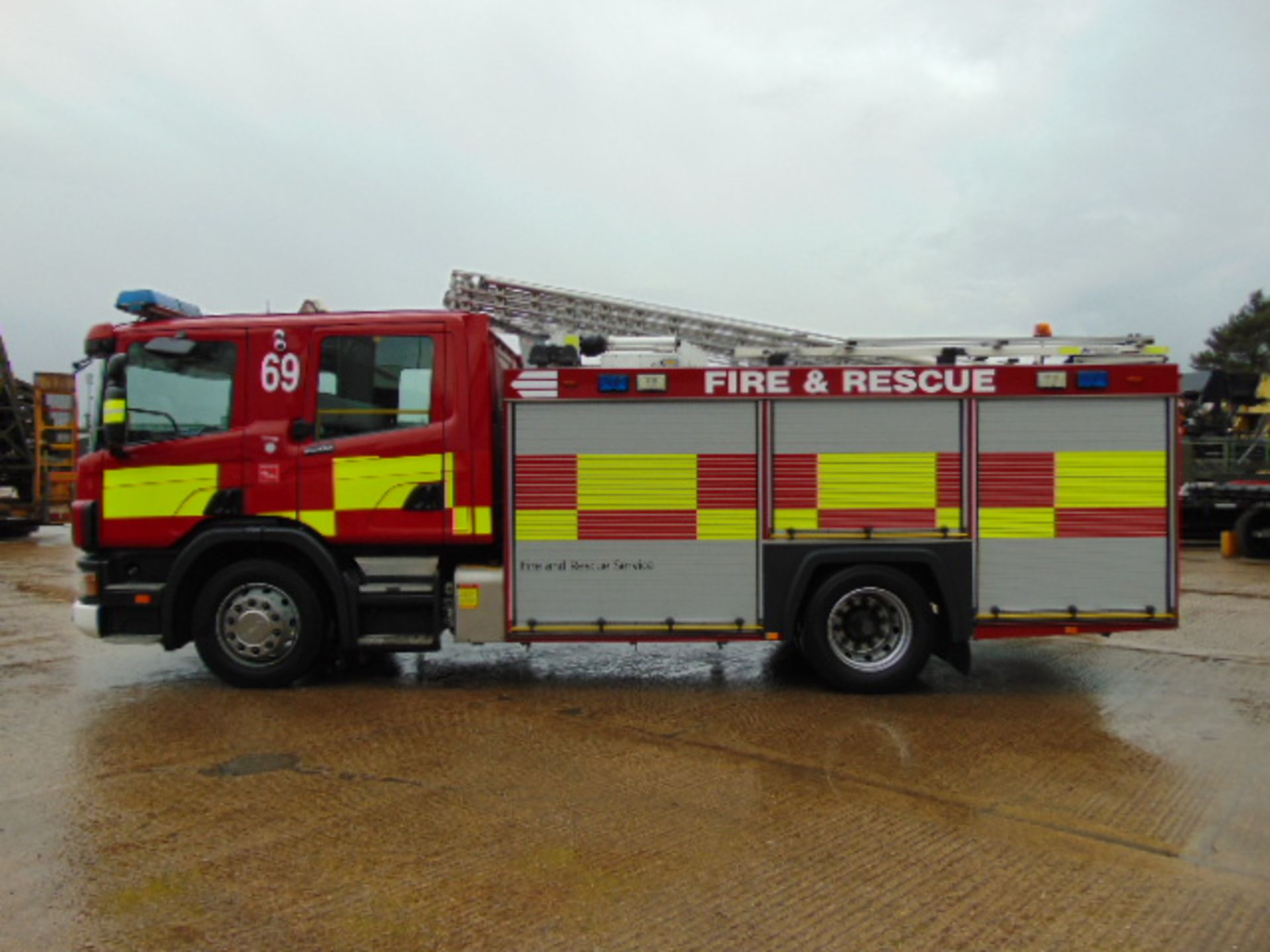 Scania 94D 260 / Emergency One Fire Engine - Image 4 of 33