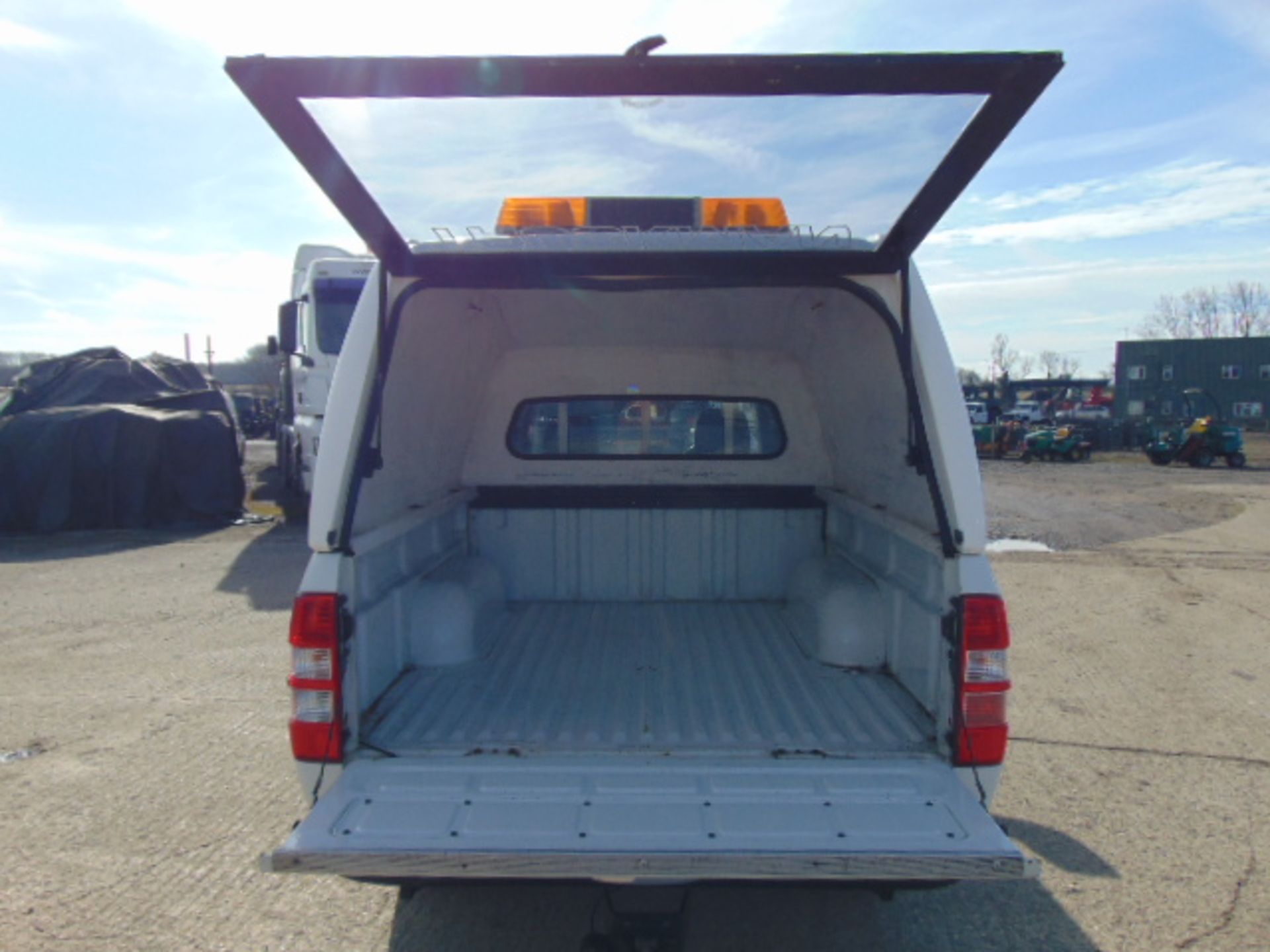 2007 Ford Ranger Super Cab 2.5TDCi 4x4 Pick Up - Image 14 of 17