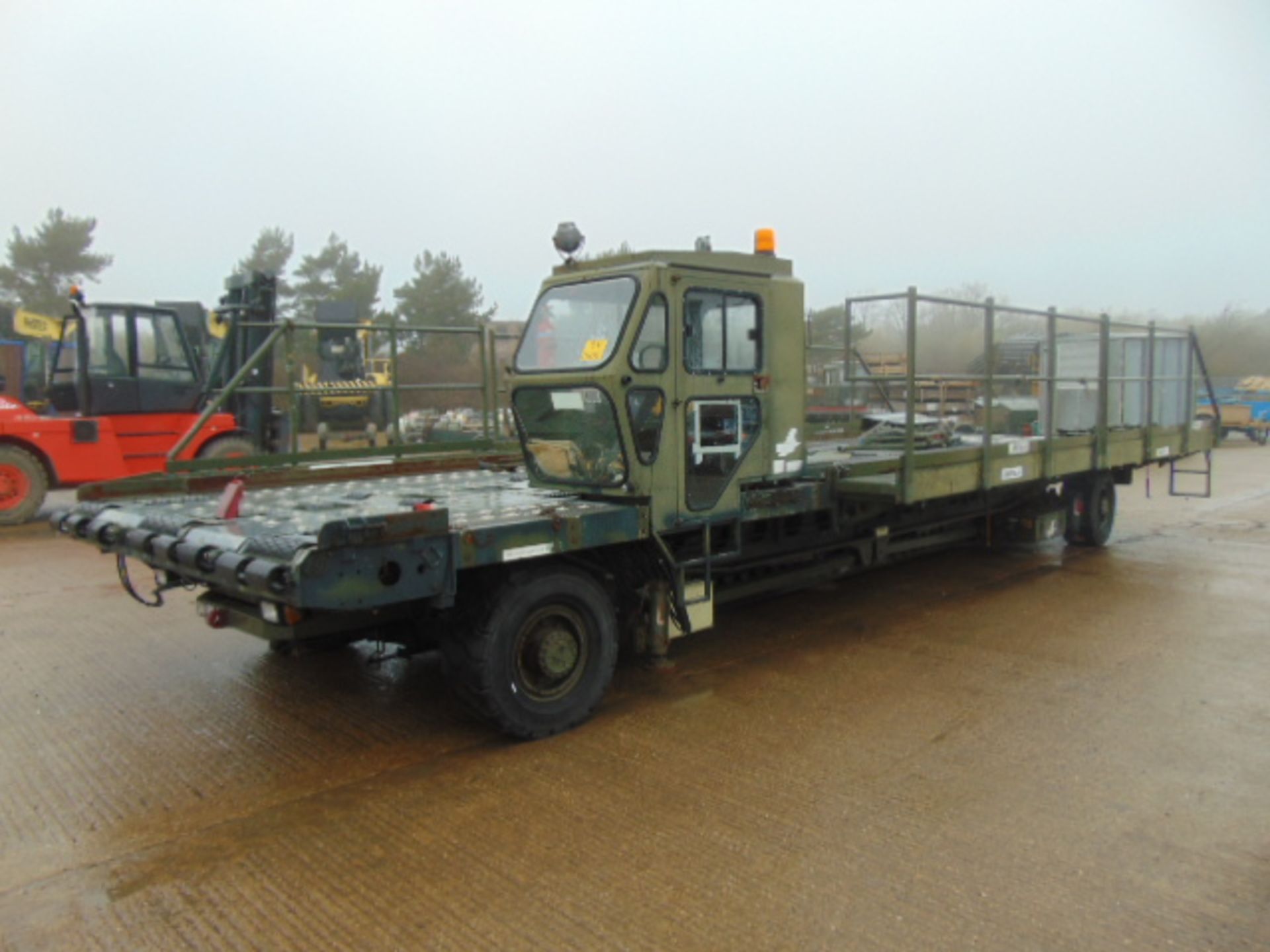 AMSS Atlas 2000 MK2 A 4x4 Aircraft Cargo Loader - Image 12 of 30