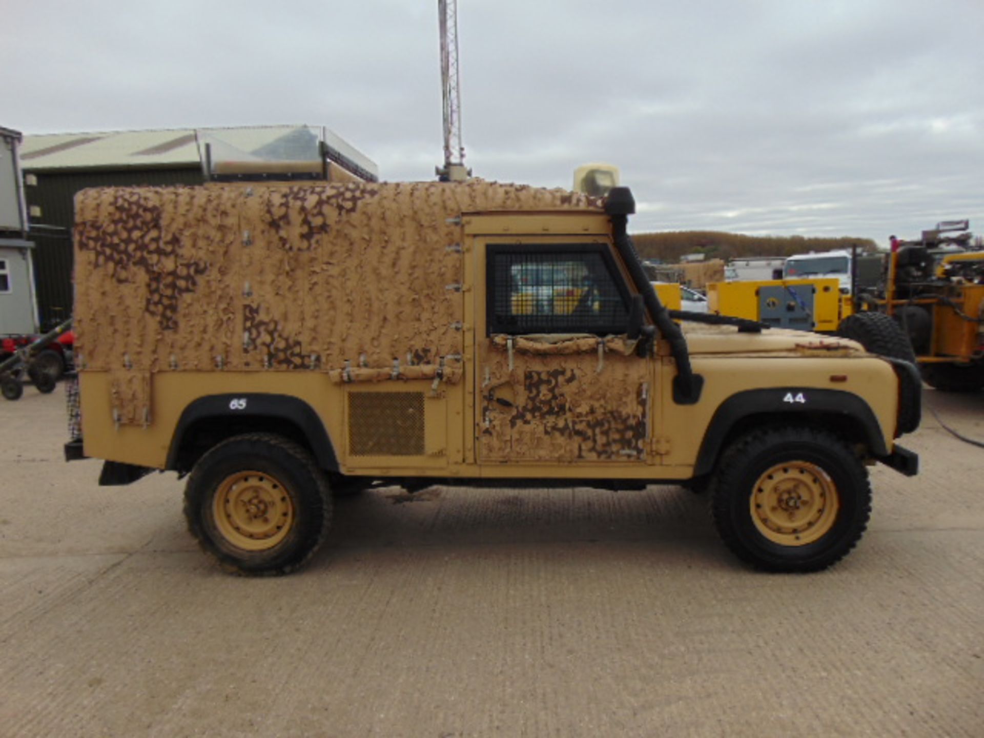 Land Rover Snatch 2A Armoured Defender 110 300TDi - Image 5 of 21