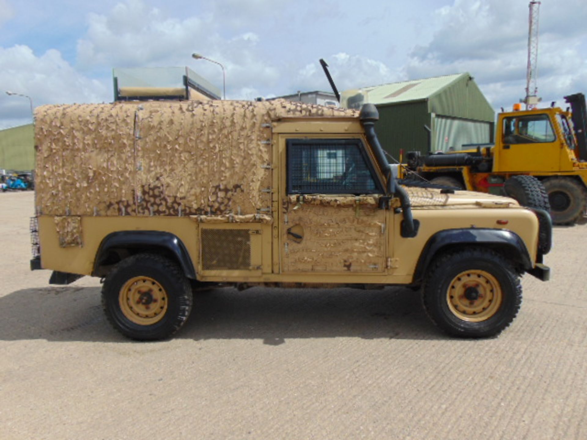 Land Rover Snatch 2A Armoured Defender 110 300TDi - Image 4 of 21