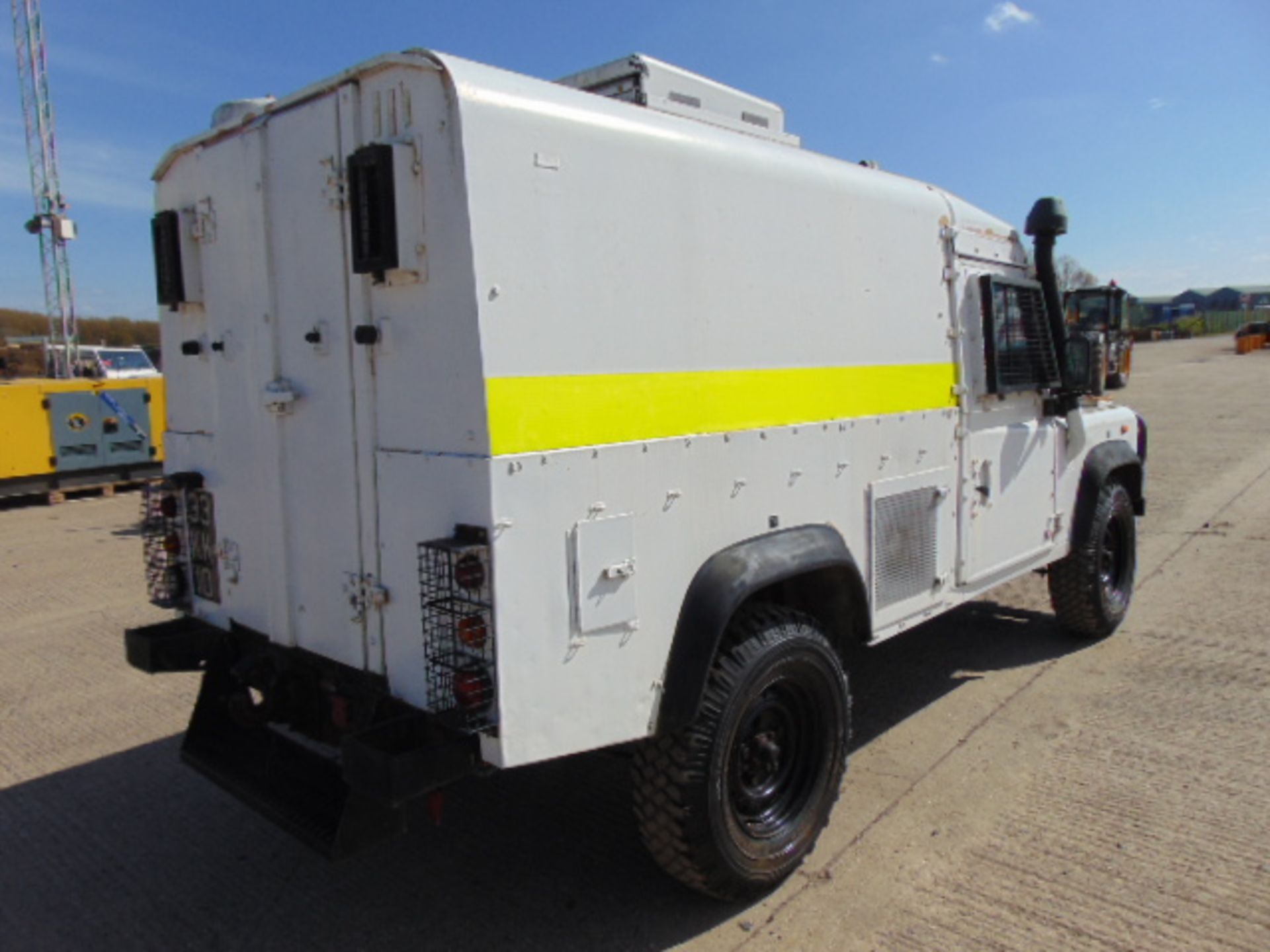 Land Rover Snatch 2A Armoured Defender 110 300TDi - Image 6 of 18