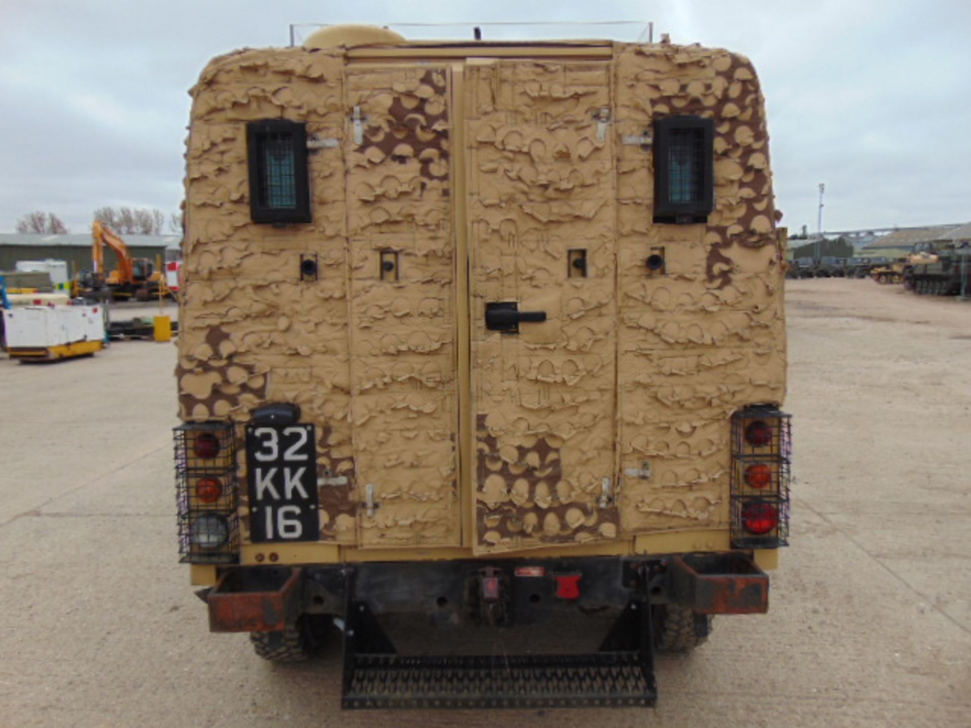 Land Rover Snatch 2A Armoured Defender 110 300TDi - Image 7 of 21