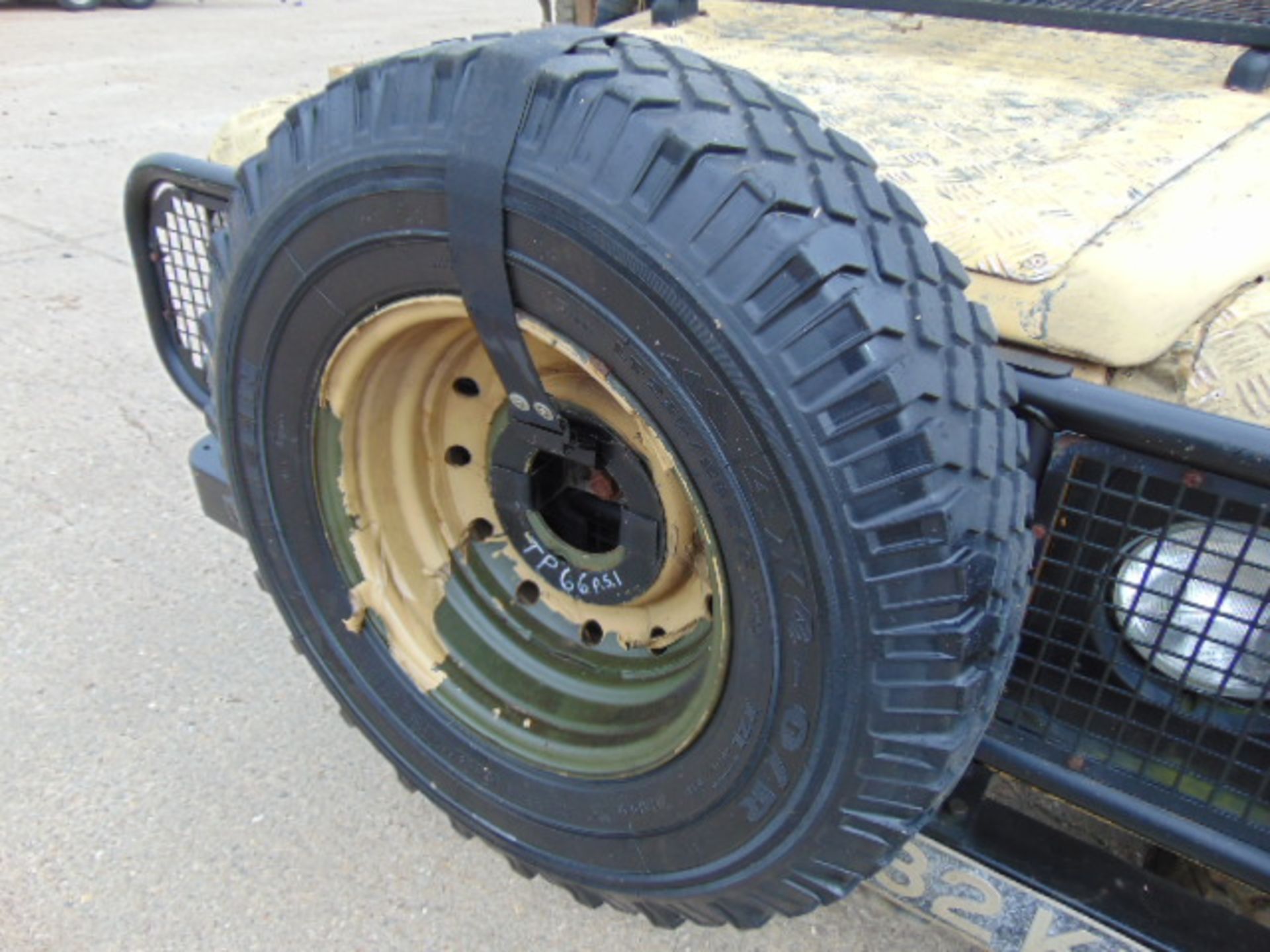 Land Rover Snatch 2A Armoured Defender 110 300TDi - Image 12 of 21