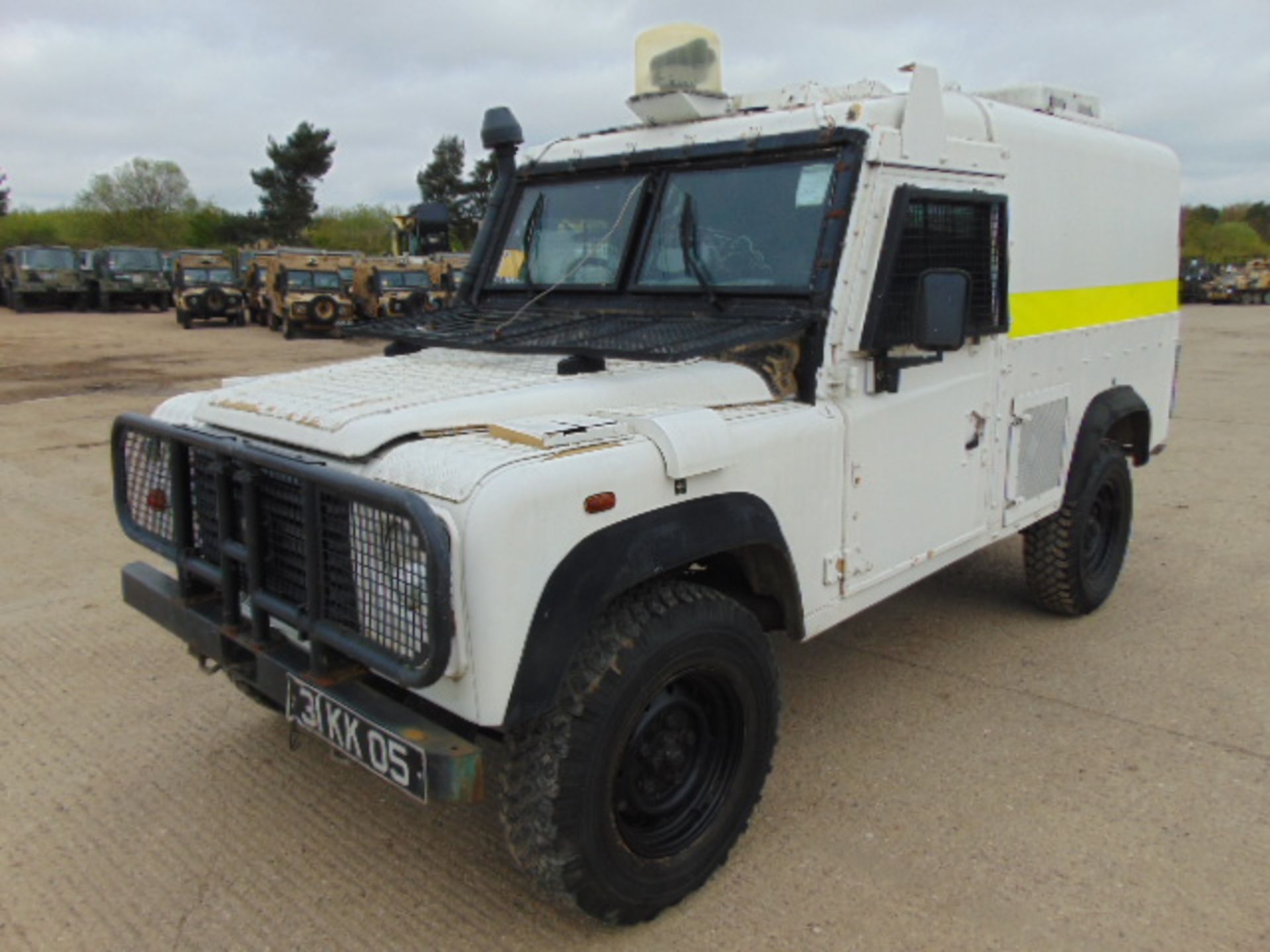 Land Rover Snatch 2A Armoured Defender 110 300TDi - Image 3 of 20