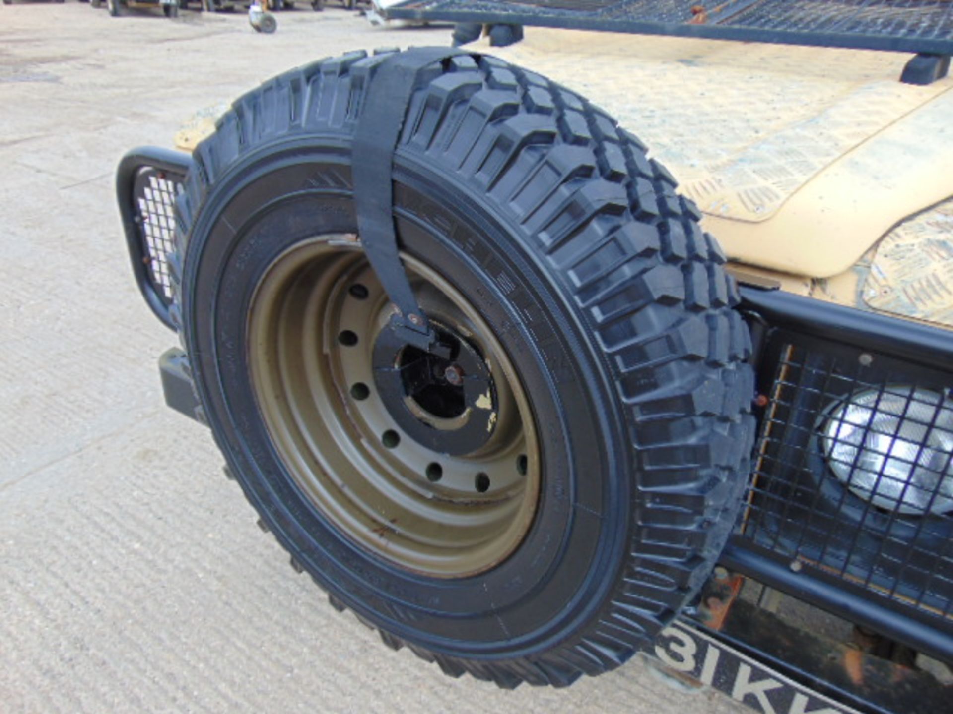 Land Rover Snatch 2A Armoured Defender 110 300TDi - Image 17 of 21