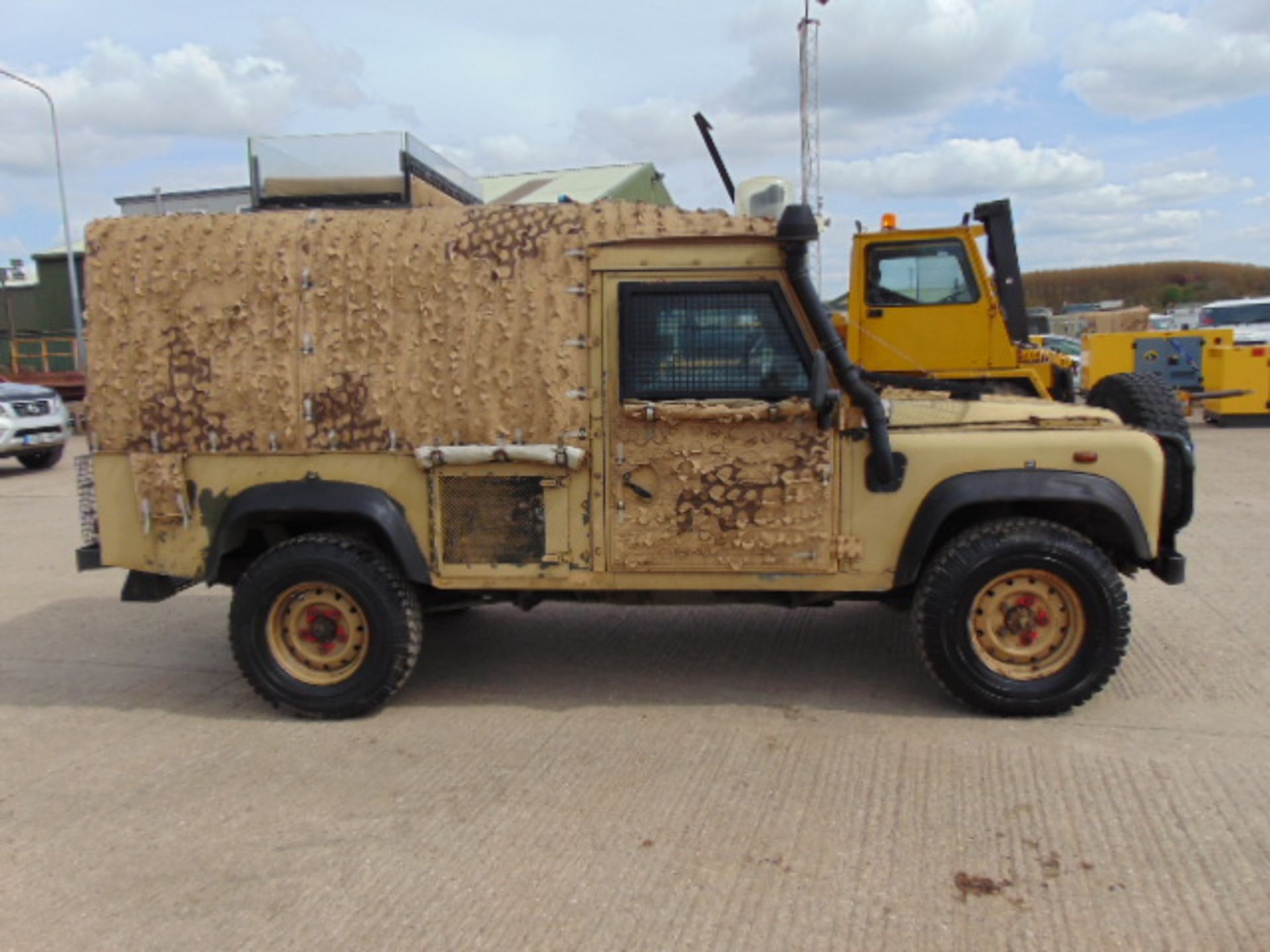 Land Rover Snatch 2A Armoured Defender 110 300TDi - Image 5 of 21
