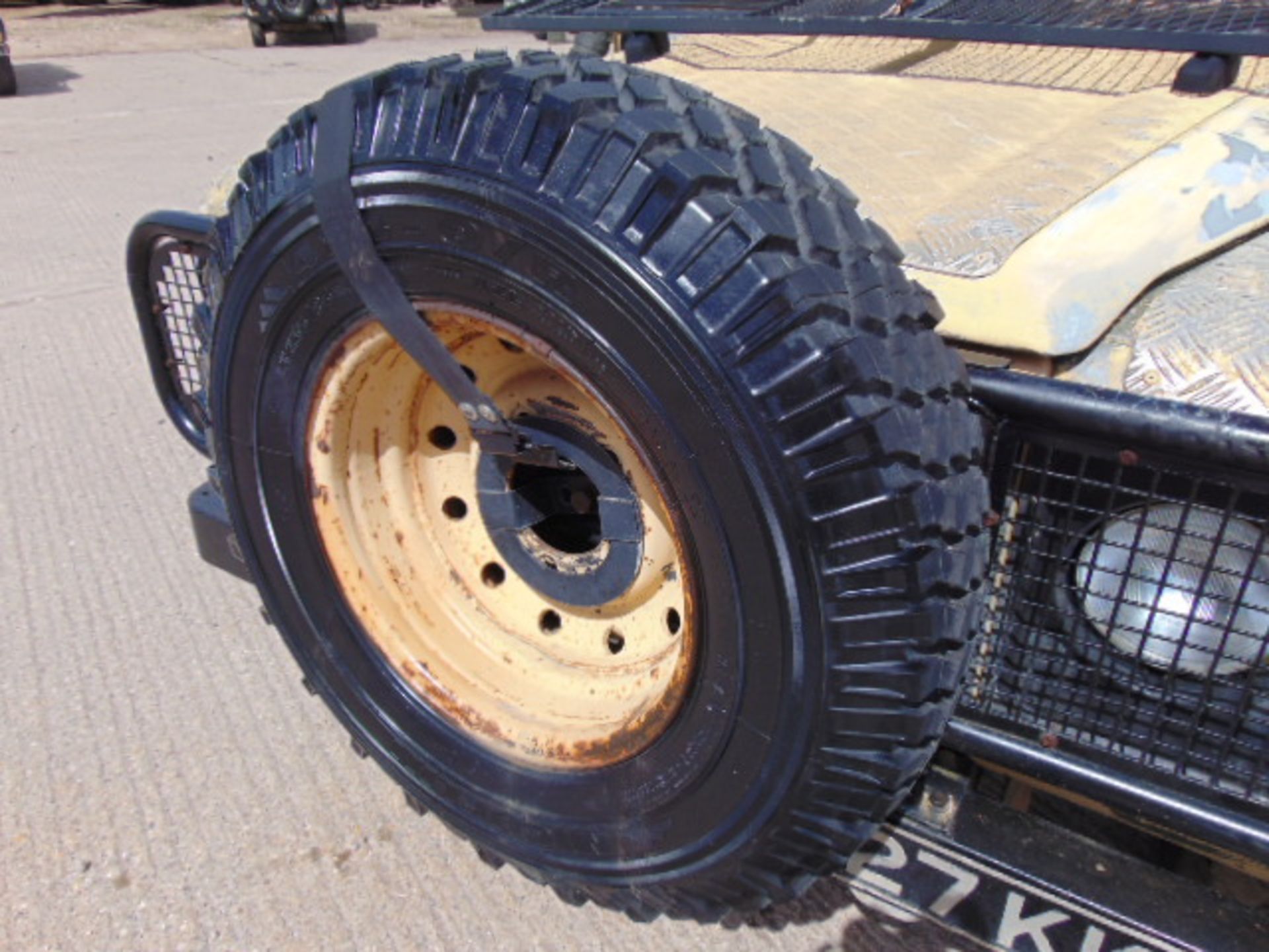 Land Rover Snatch 2A Armoured Defender 110 300TDi - Image 17 of 21