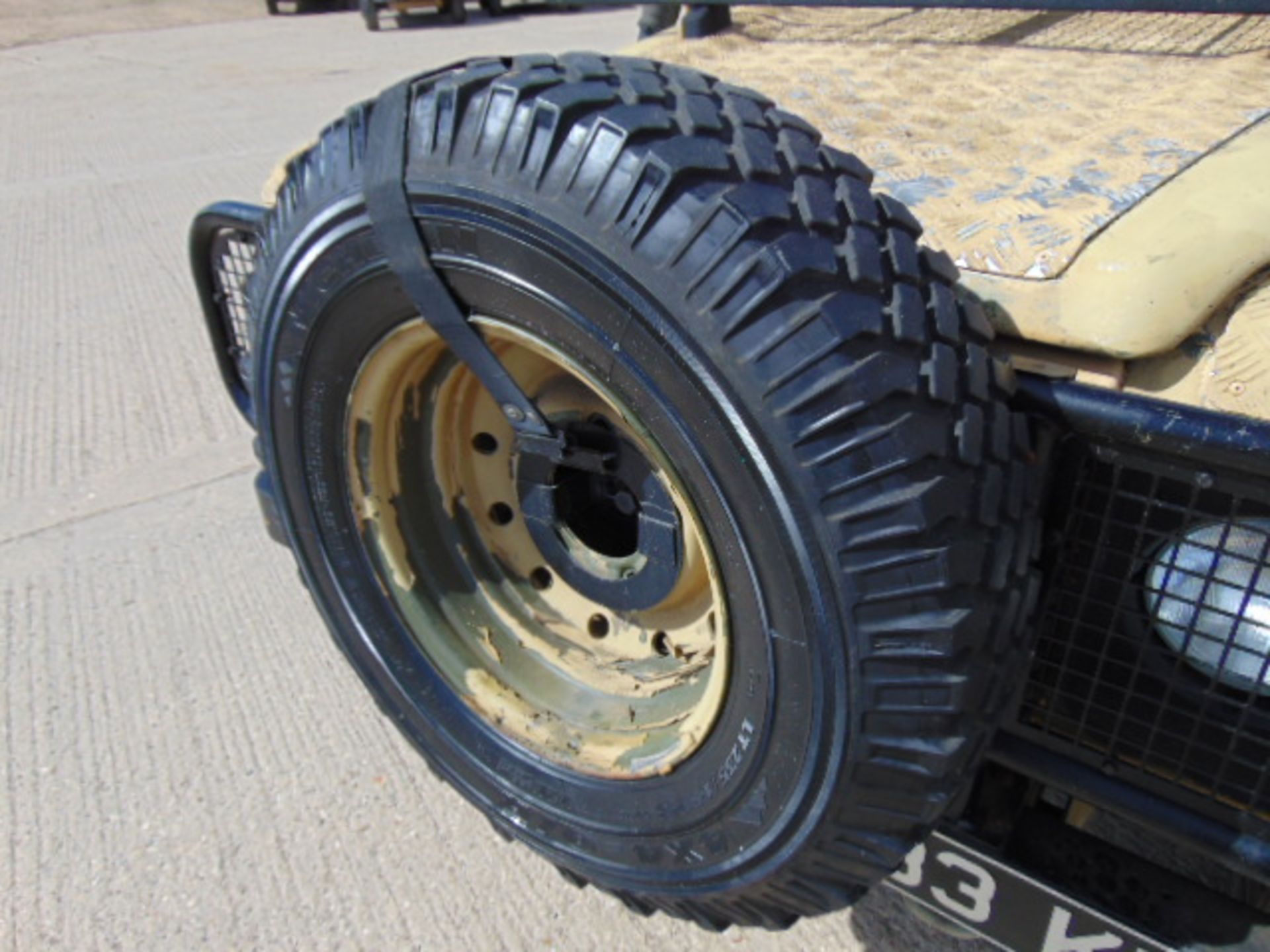 Land Rover Snatch 2A Armoured Defender 110 300TDi - Image 17 of 20