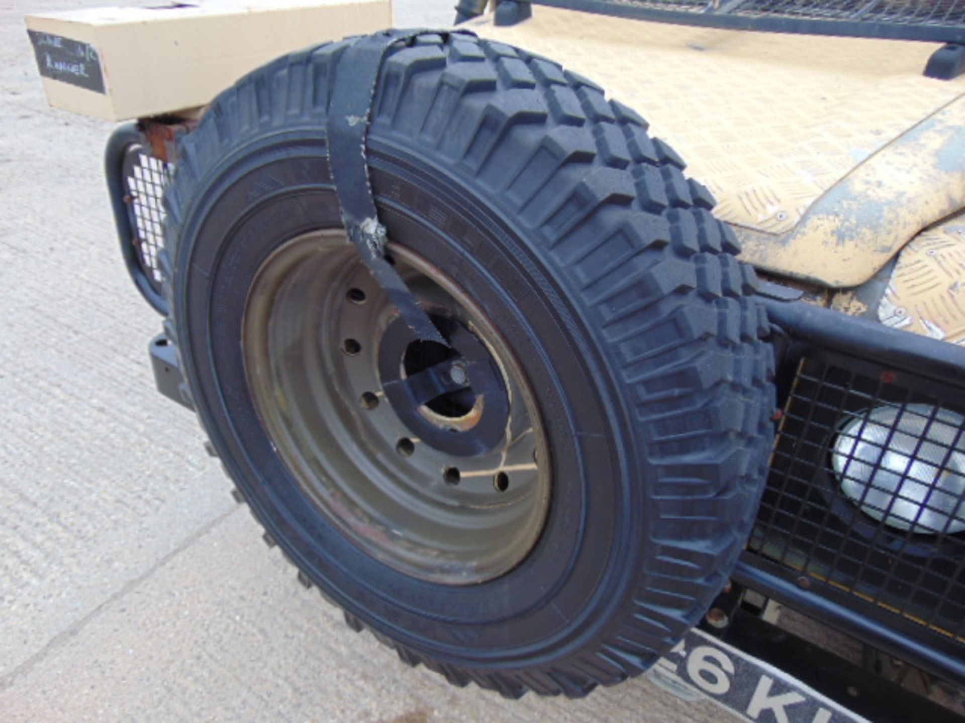 Land Rover Snatch 2A Armoured Defender 110 300TDi - Image 18 of 19