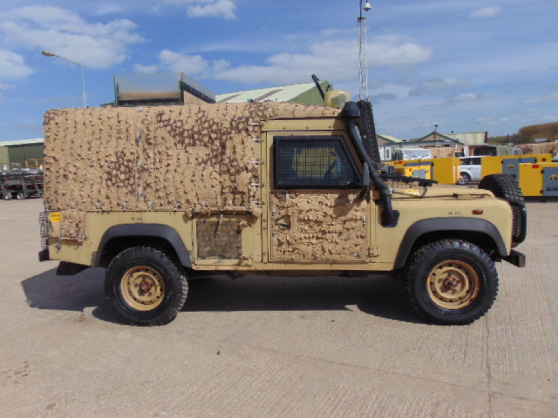 Land Rover Snatch 2A Armoured Defender 110 300TDi - Image 5 of 20