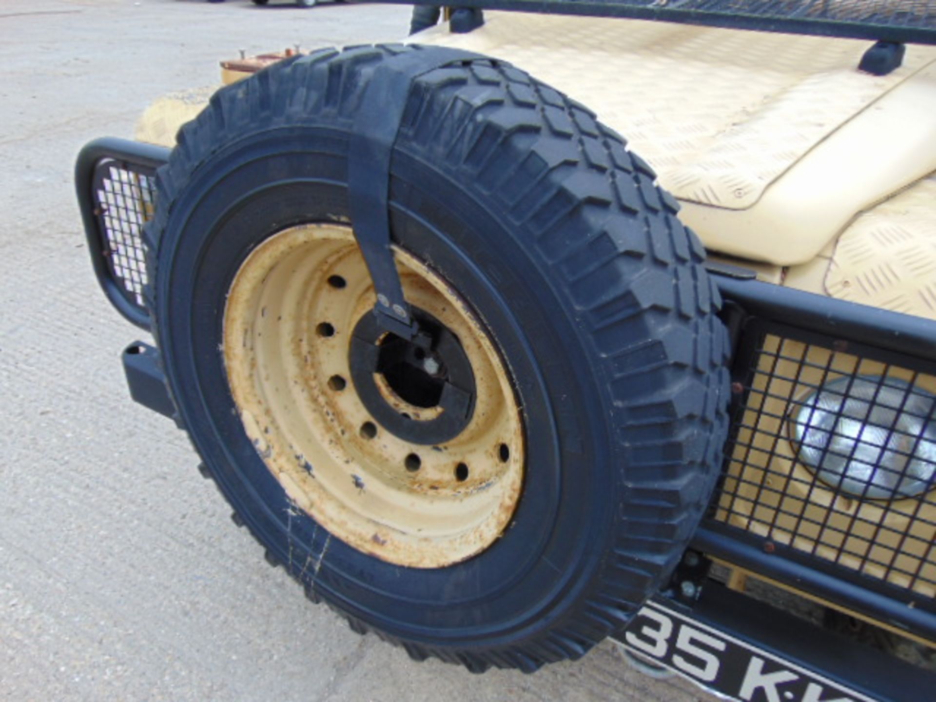 Land Rover Snatch 2A Armoured Defender 110 300TDi - Image 17 of 21