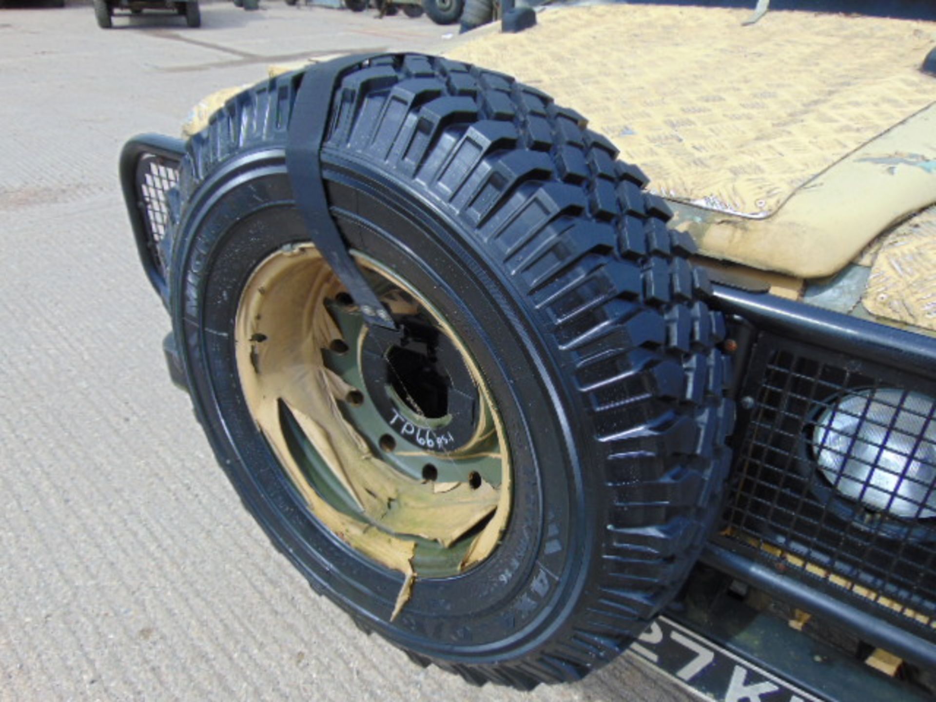 Land Rover Snatch 2A Armoured Defender 110 300TDi - Image 17 of 21