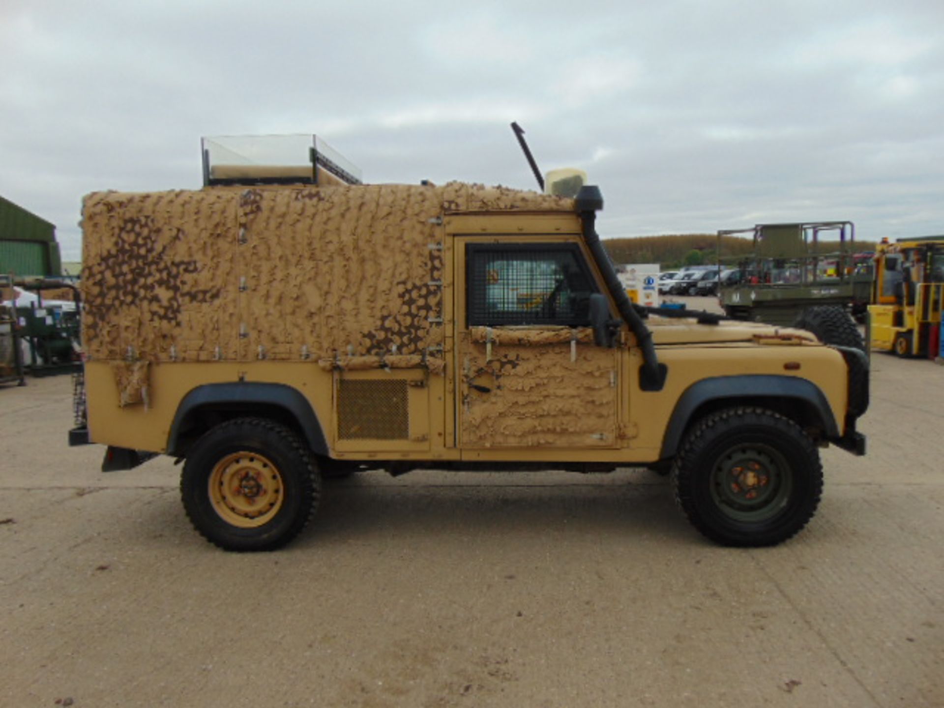 Land Rover Snatch 2A Armoured Defender 110 300TDi - Image 5 of 21