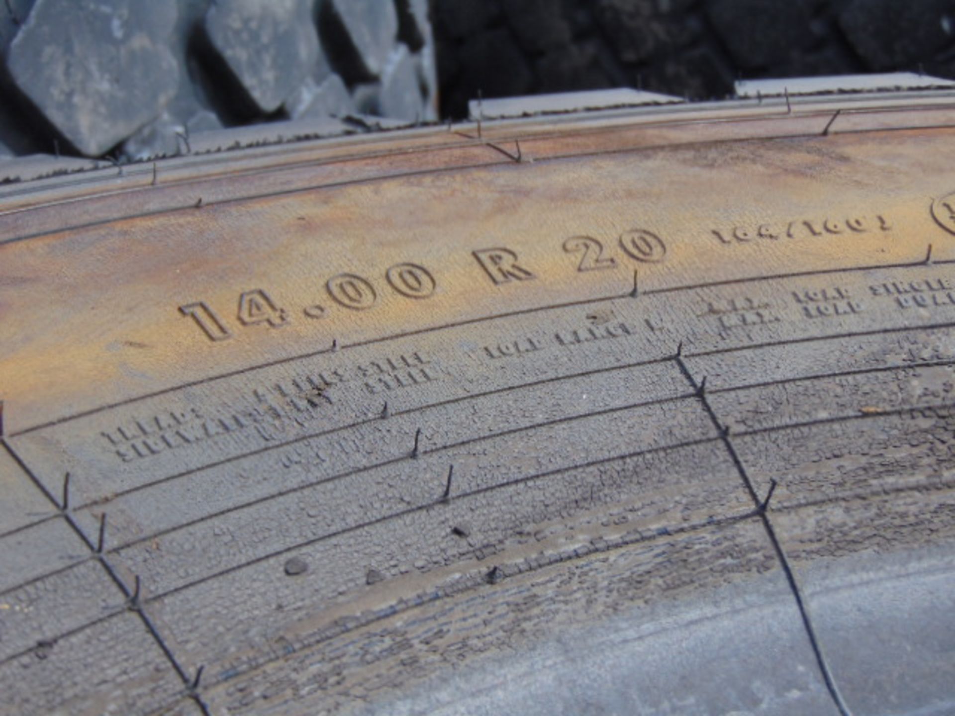 4 x Continental 14.00 R20 Tyres - Image 6 of 6