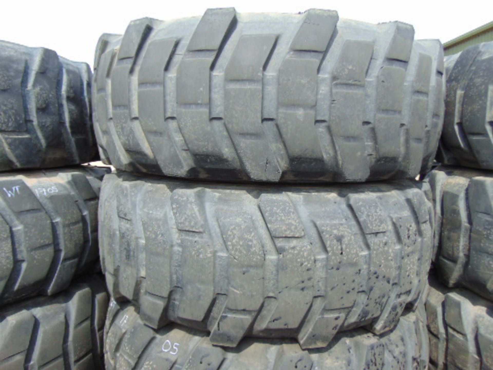 4 x Michelin 20.5 R25 XL 525/80 R25 Tyres - Image 2 of 5