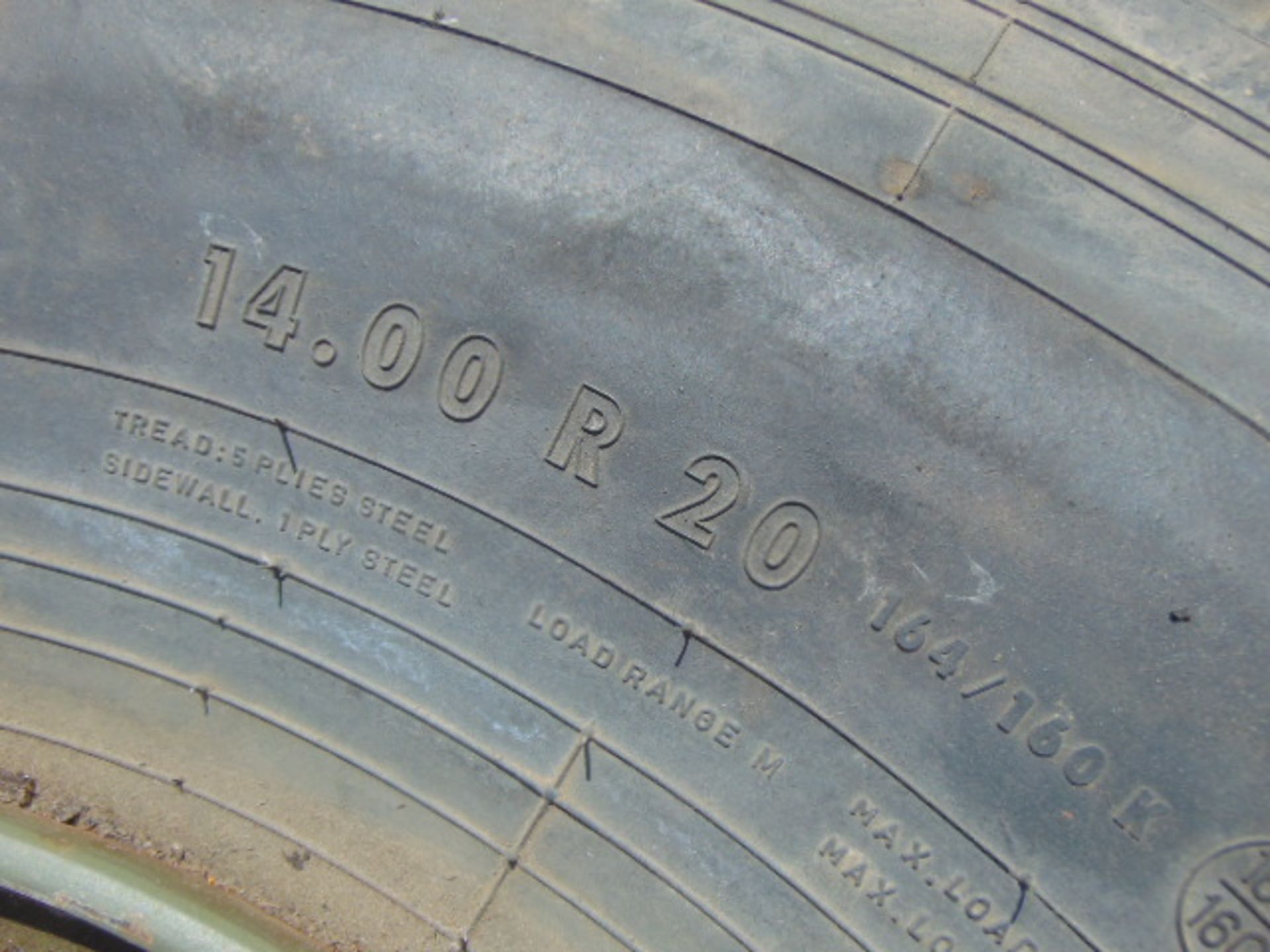 1 x Continental 14.00 R20 Tyre complete with 10 stud rim - Image 5 of 6
