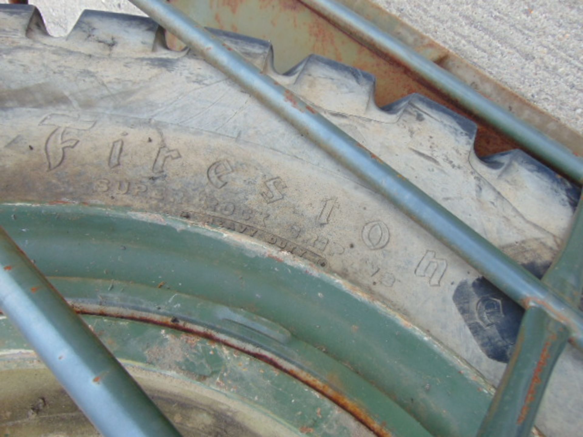1 x Firestone 29.5-35 Tyre complete with rim - Image 3 of 5
