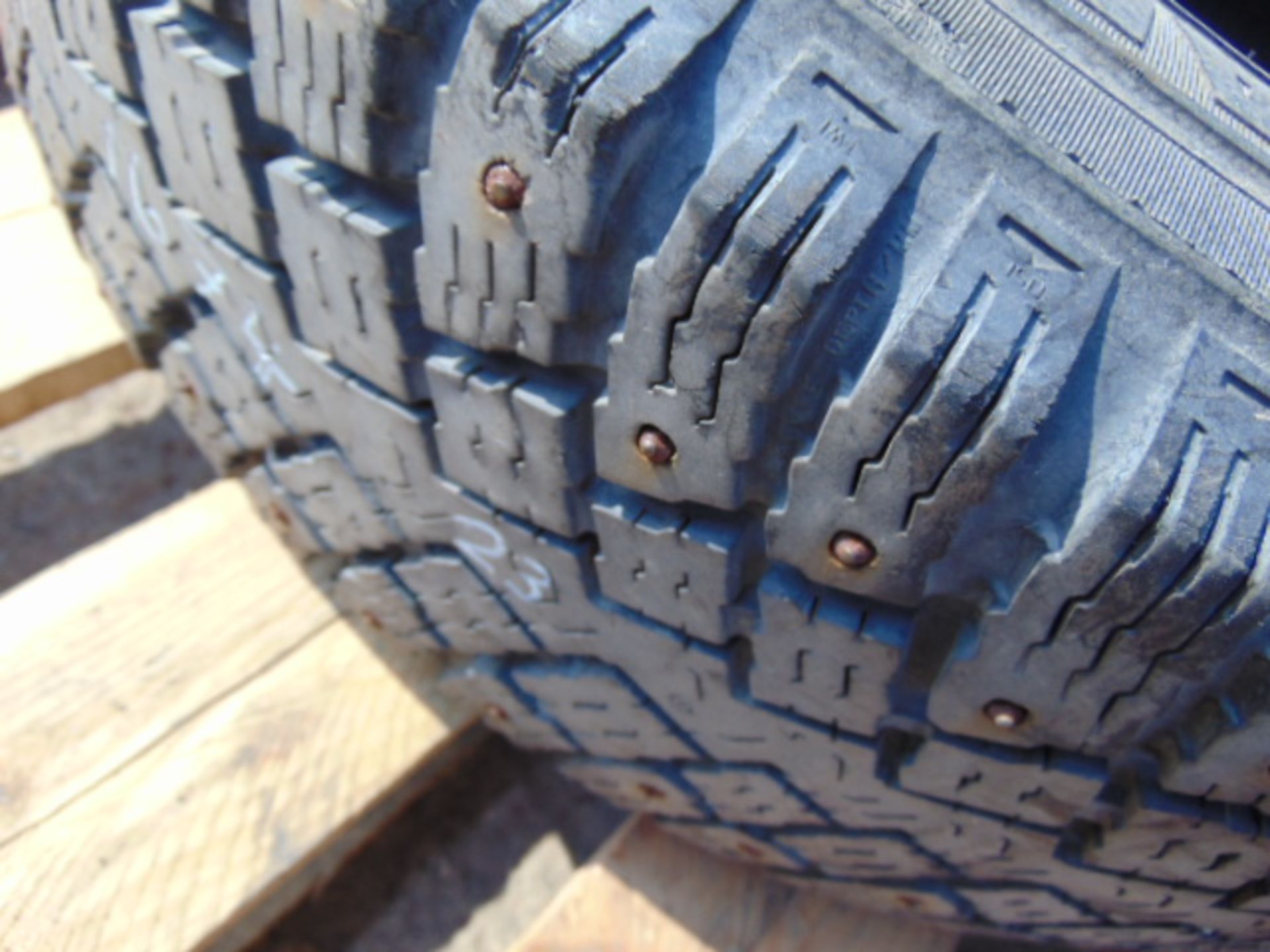 1 x Nokian Hakkapeliitta C2 215/75 R16 Tyre with Tyre Studs - Image 6 of 6