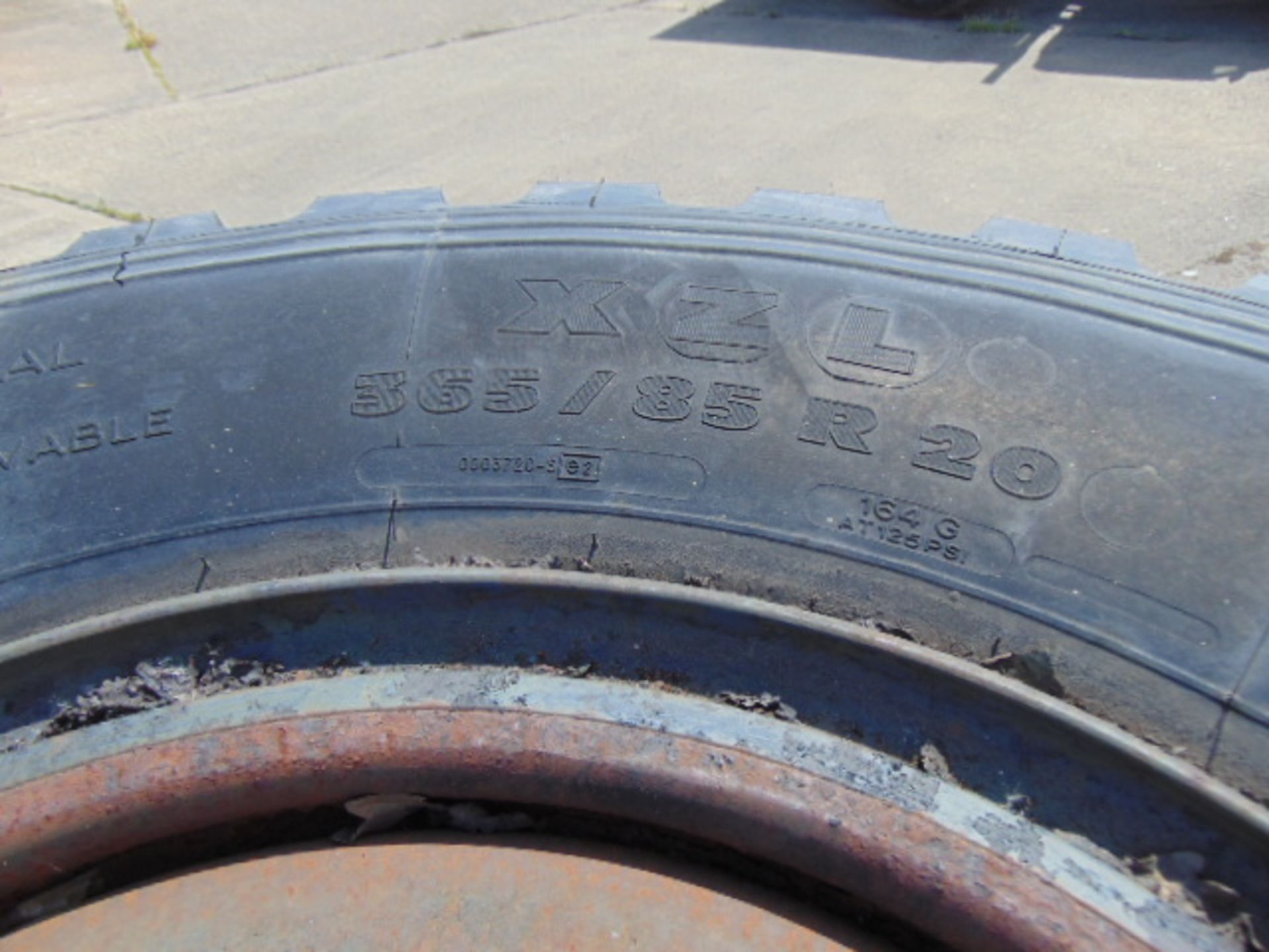 4 x Michelin XZL 365/85 R20 Tyres with Runflat Inserts and 10 Stud Rims - Image 7 of 7