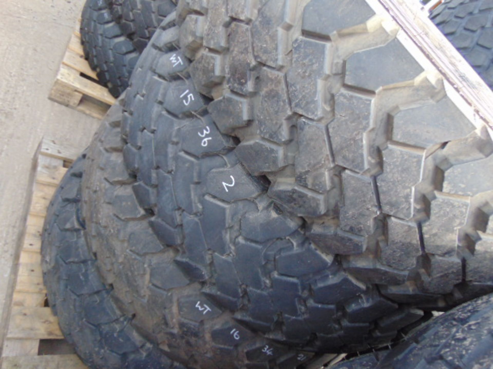 4 x Continental 14.00 R20 Tyres - Image 4 of 6