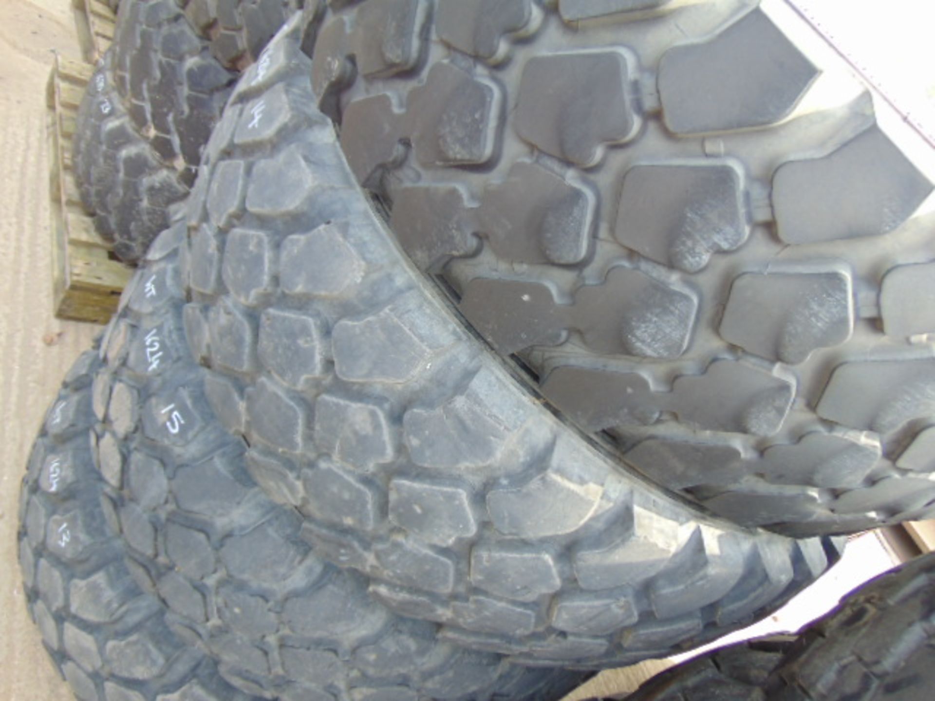 4 x Michelin XZL 395/85 R20 Tyres - Image 4 of 6