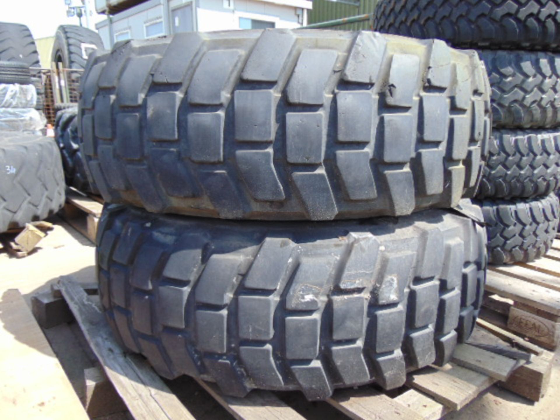 2 x Michelin 13.00 R20 Pilote XL Tyres on 10 stud Rims - Image 2 of 6