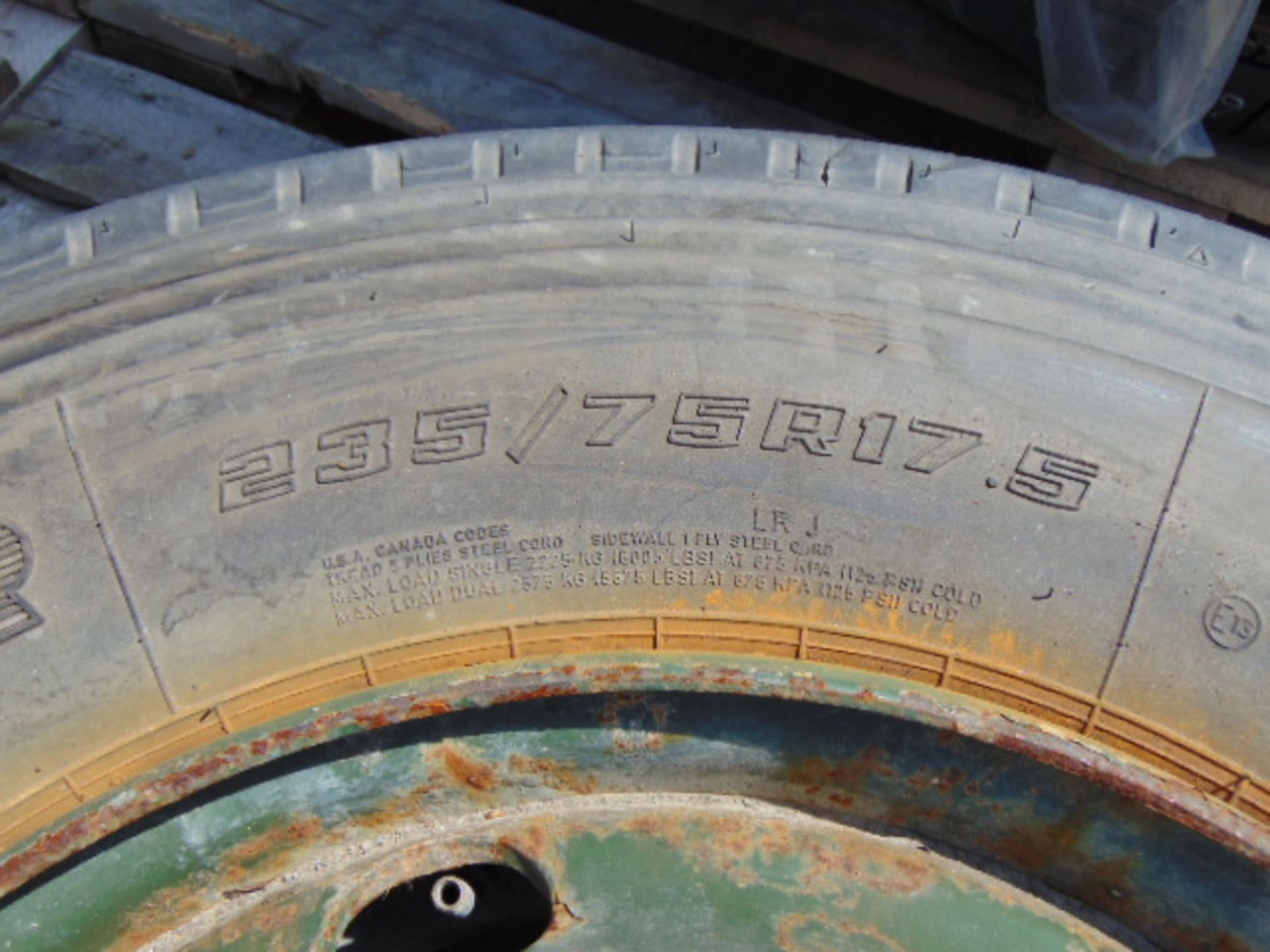 1 x Goodyear Marathon LHT 235/75 R17.5 Tyre complete with 10 stud rim - Image 4 of 7