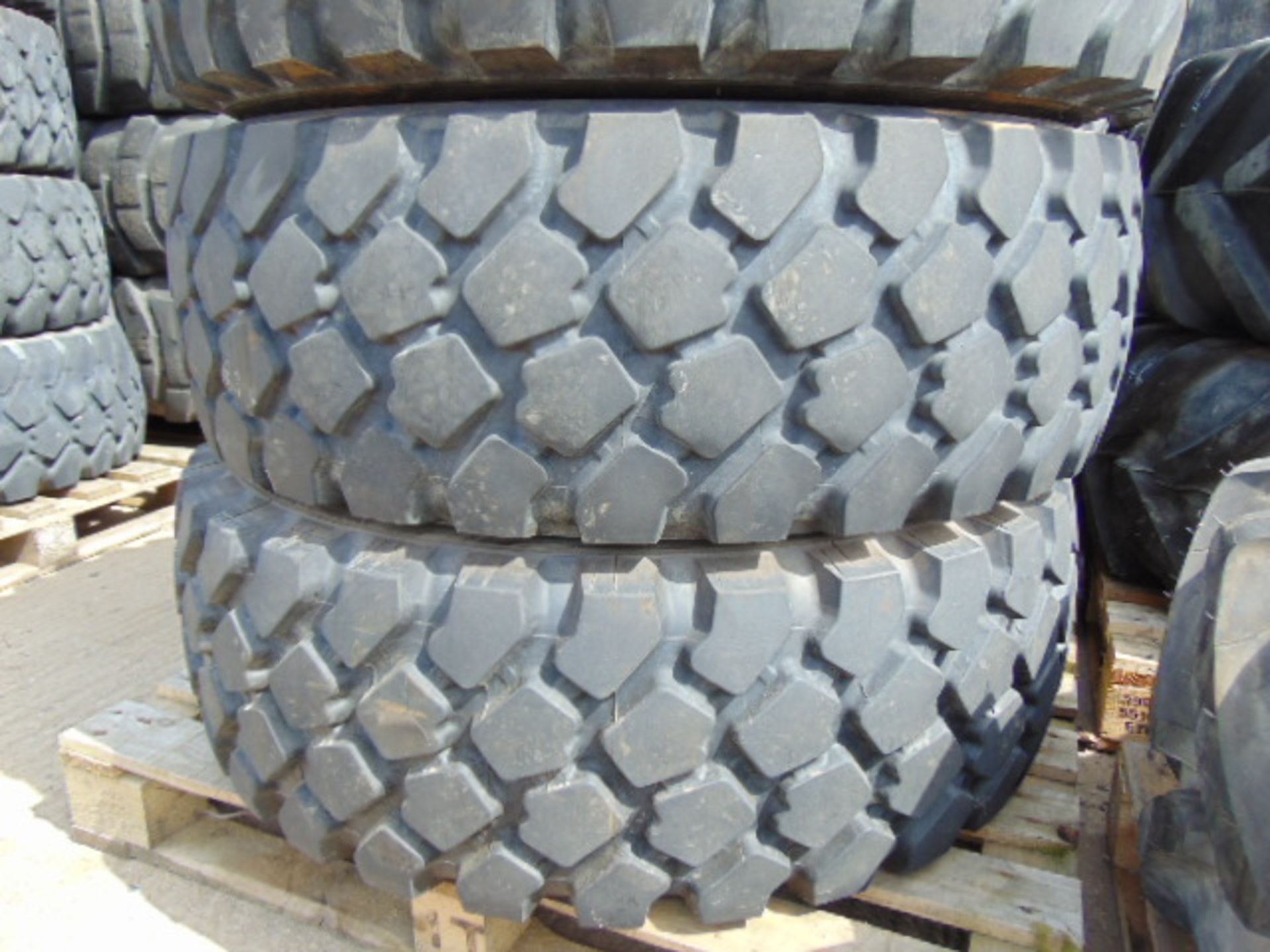 3 x Michelin XZL 395/85 R20 Tyres - Image 3 of 5