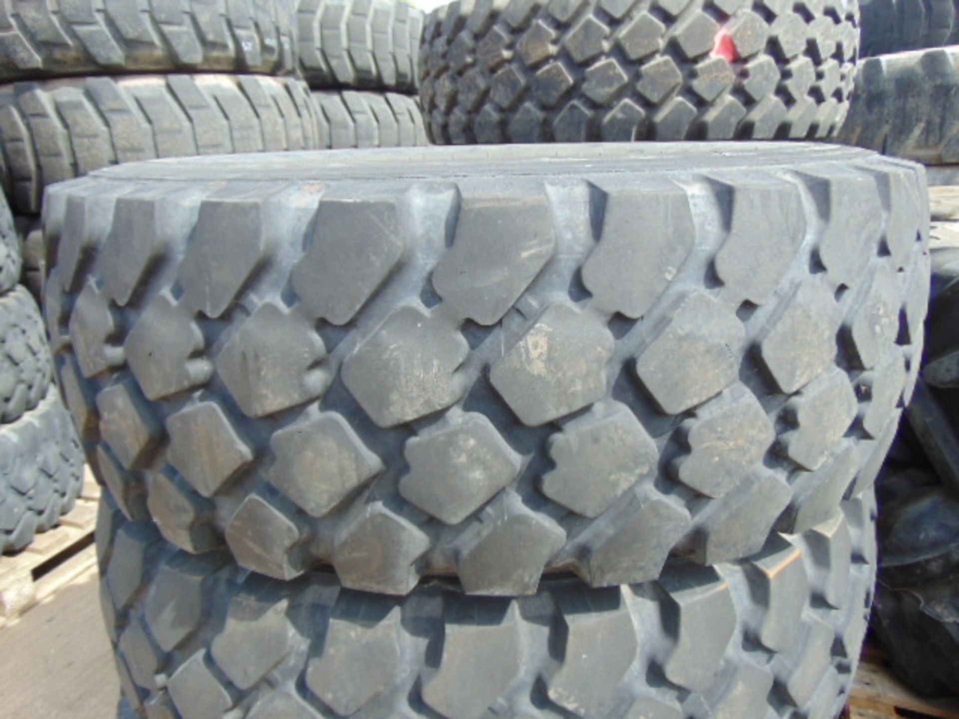 3 x Michelin XZL 395/85 R20 Tyres - Image 2 of 5