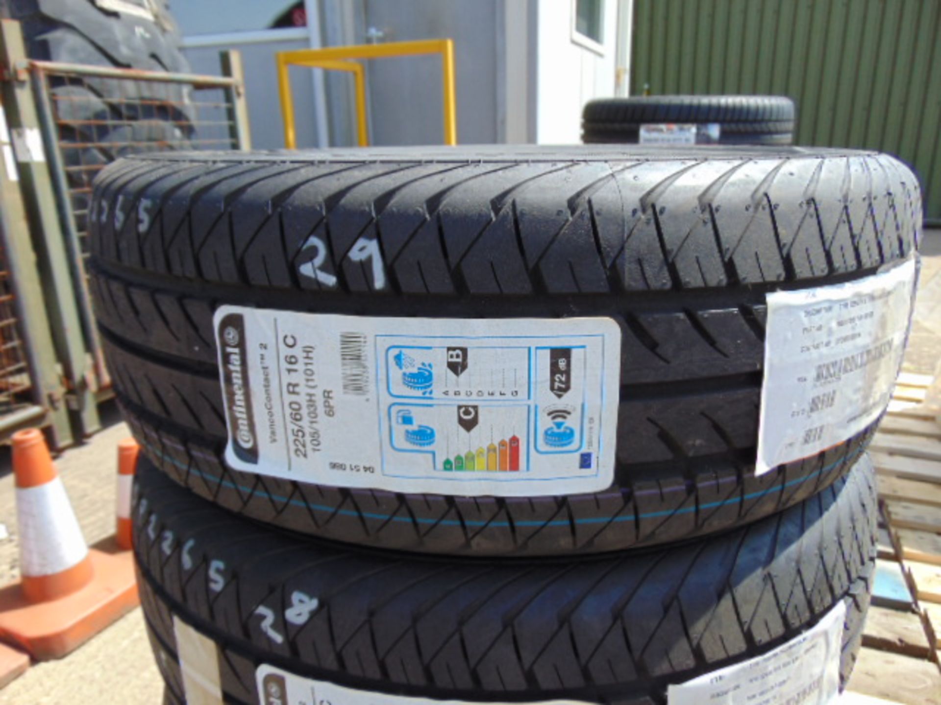 4 x Continental Vanco Contact 2 225/60 R16 C Tyres - Image 2 of 7