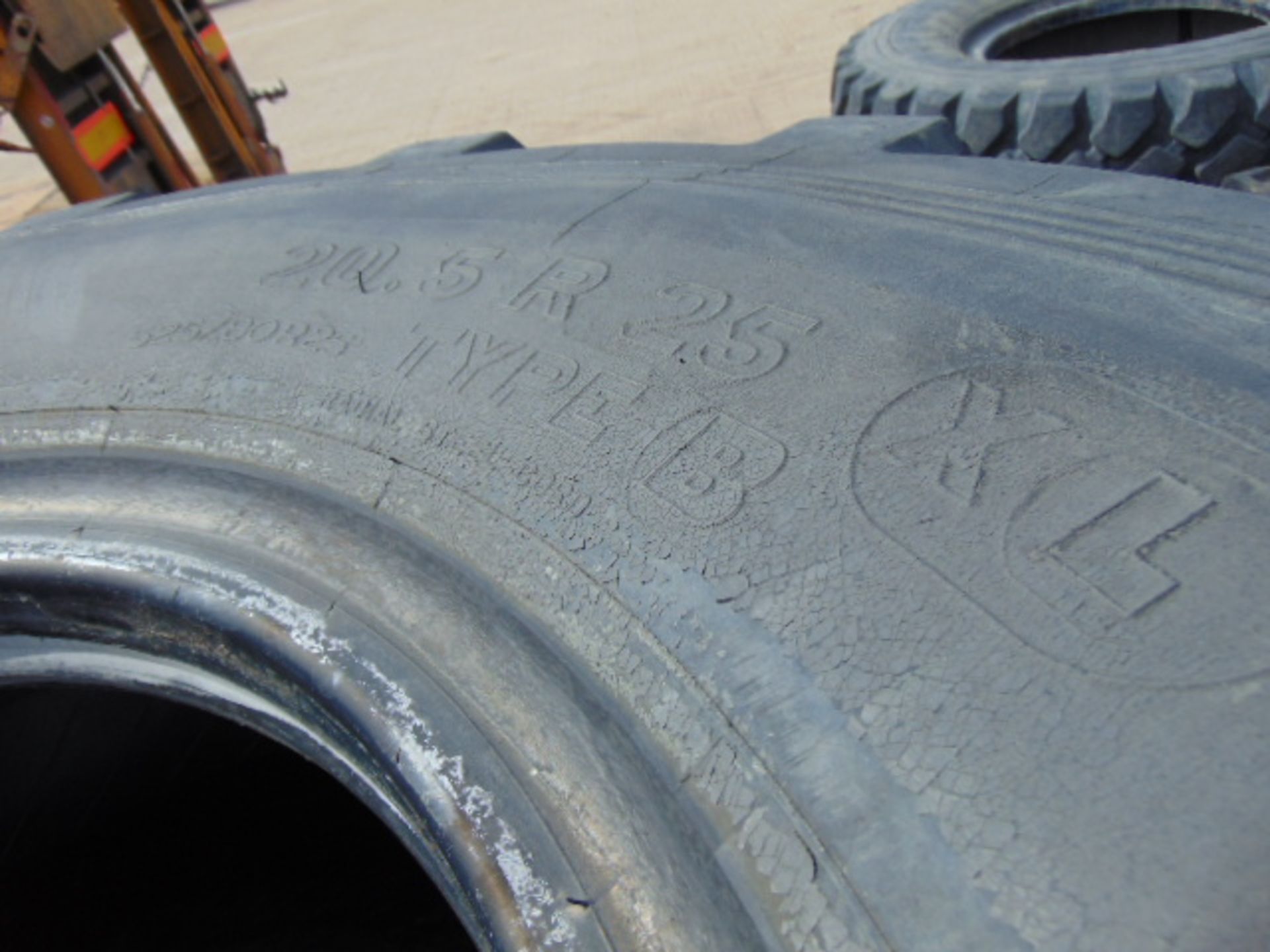 4 x Michelin 20.5 R25 XL 525/80 R25 Tyres - Image 5 of 5