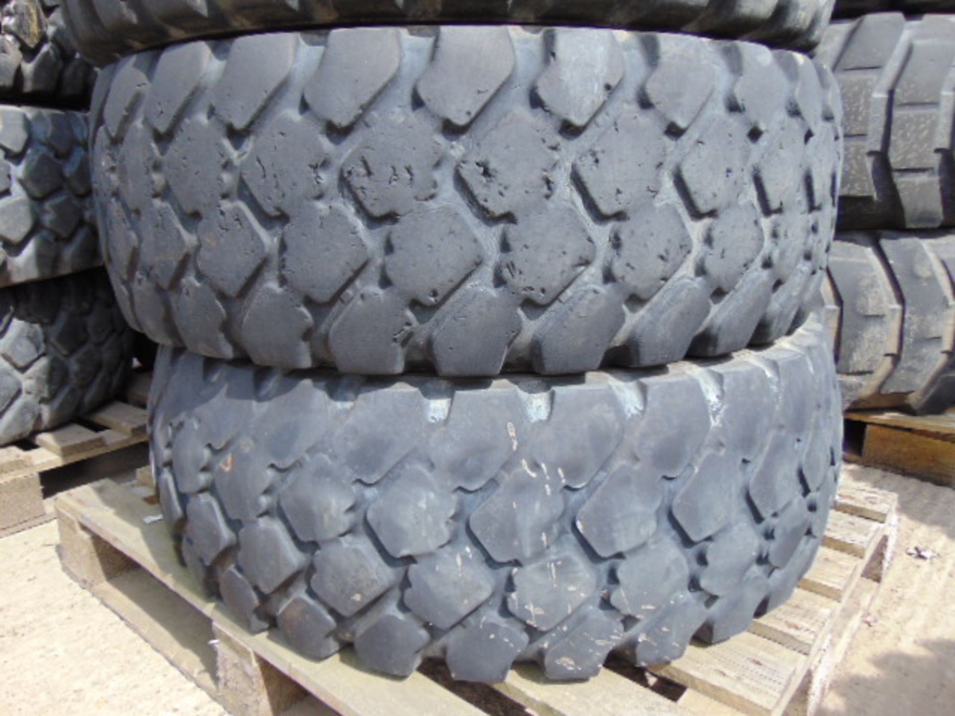 4 x Michelin XZL 395/85 R20 Tyres - Image 3 of 5