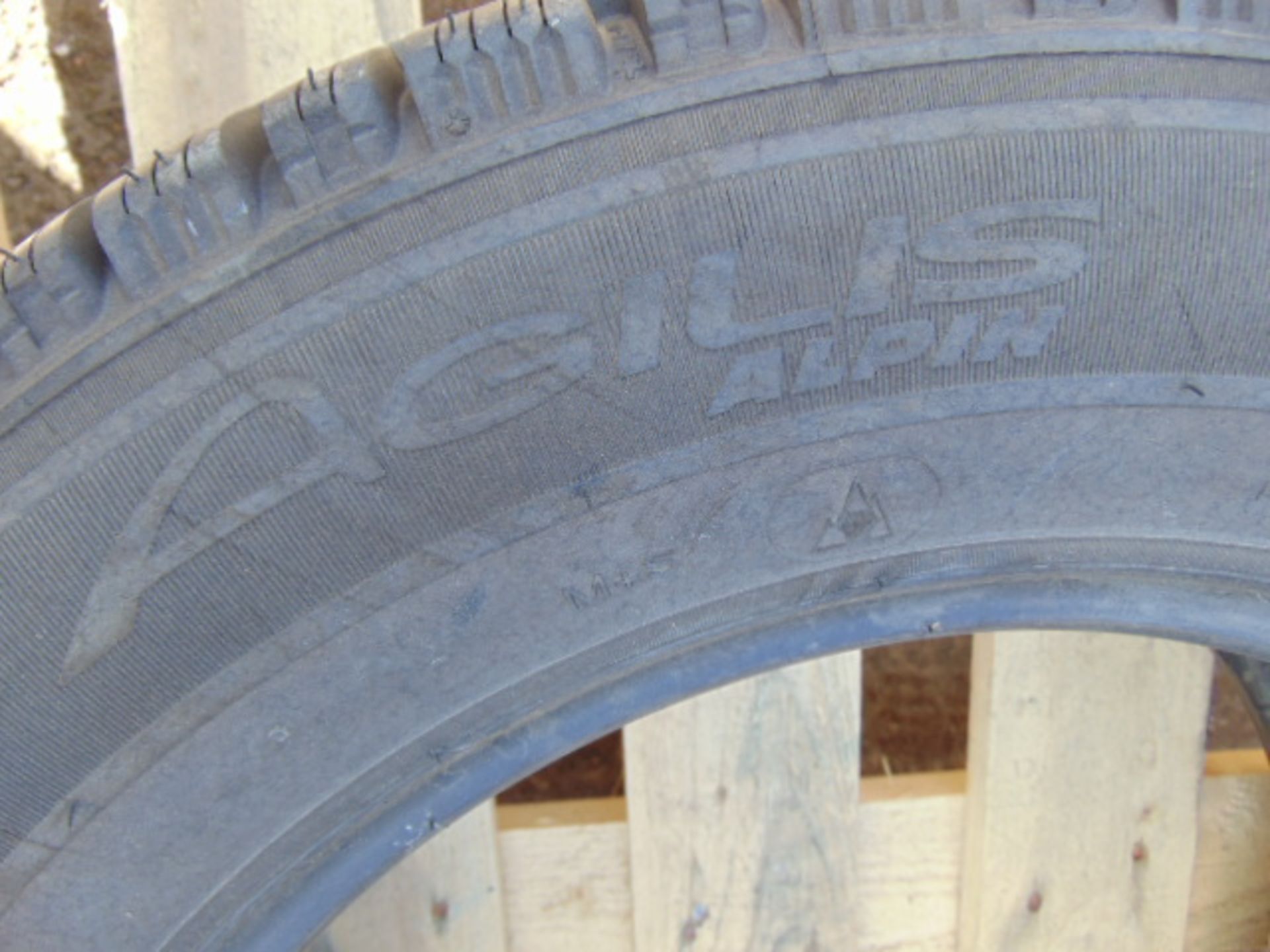 1 x Michelin Agilis Alpin 195/75 R16 C Tyre - Image 5 of 6