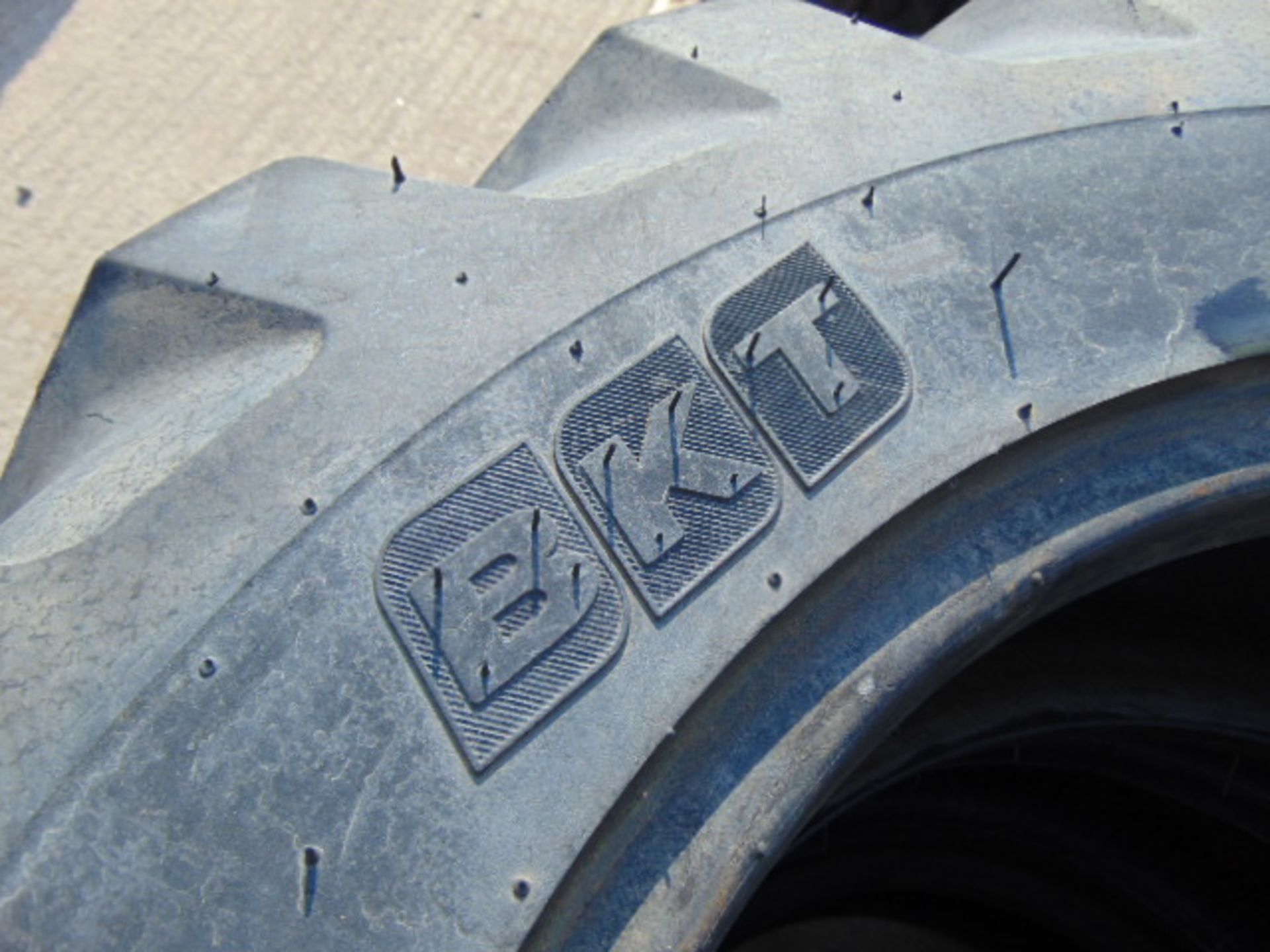 3 x BKT AT603 10.5/80-18 Tyres - Image 4 of 6