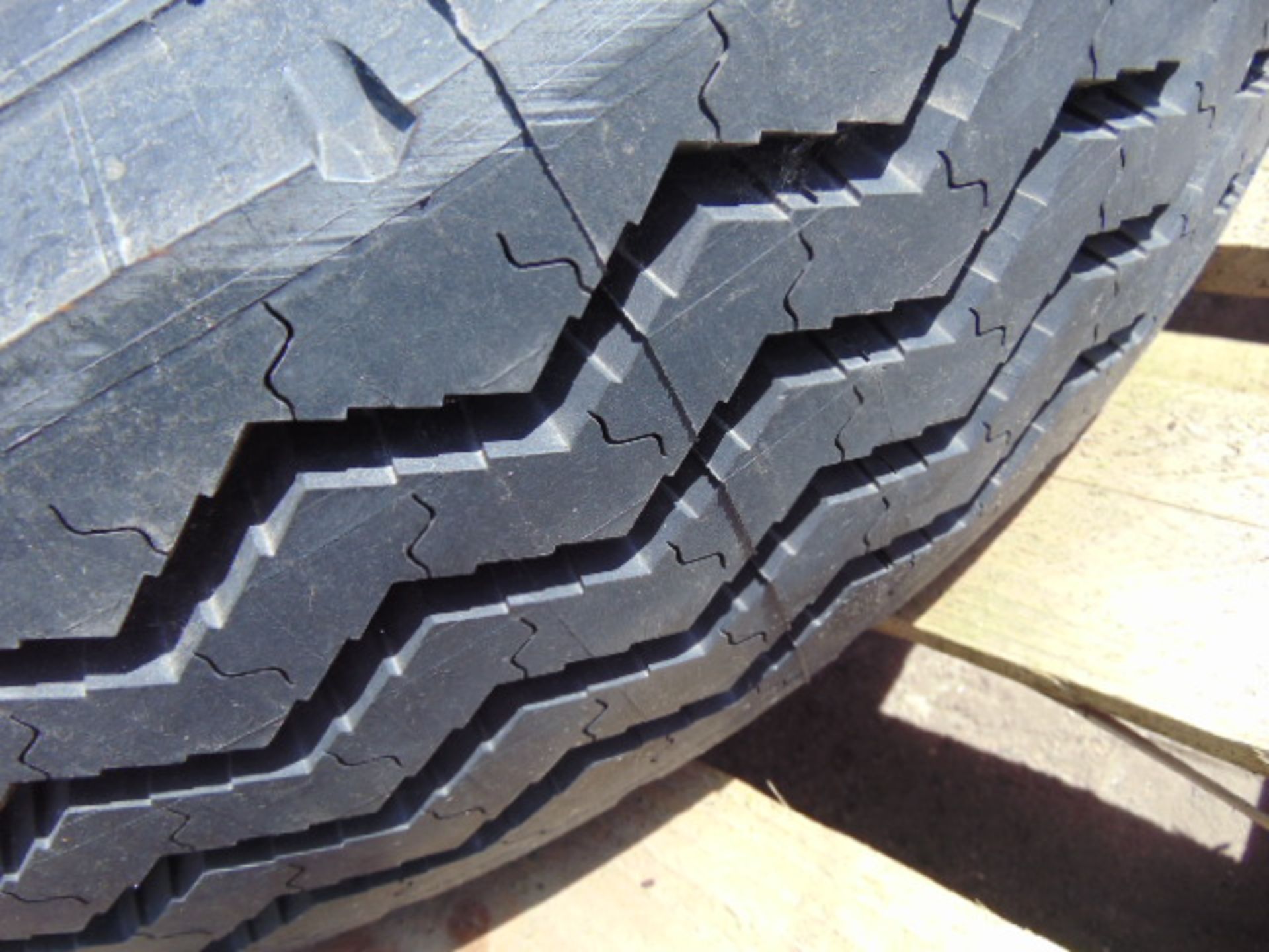 1 x Michelin 8.25 R16 XZA Tyre - Bild 4 aus 6