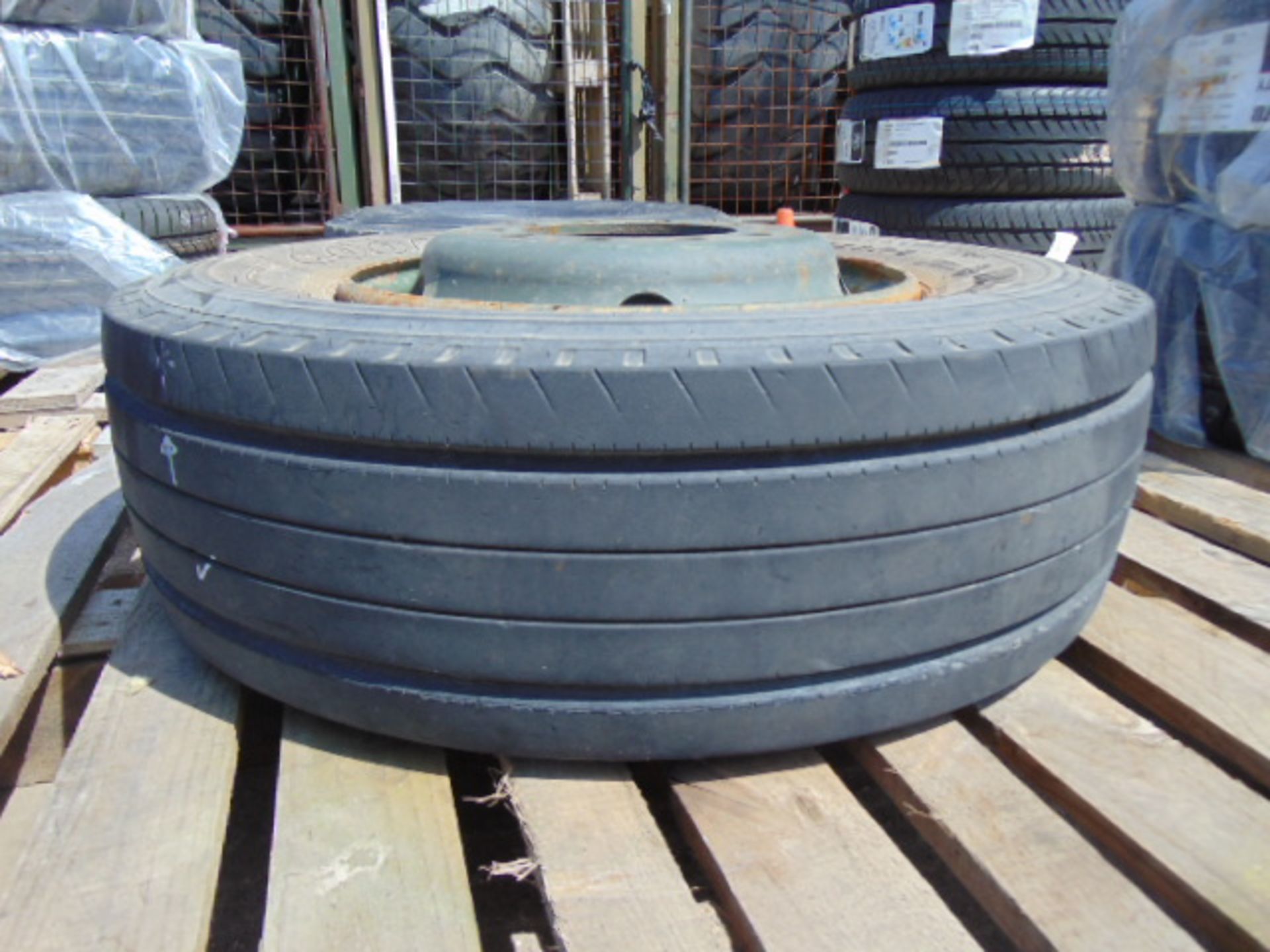 1 x Goodyear Marathon LHT 235/75 R17.5 Tyre complete with 10 stud rim - Image 6 of 7
