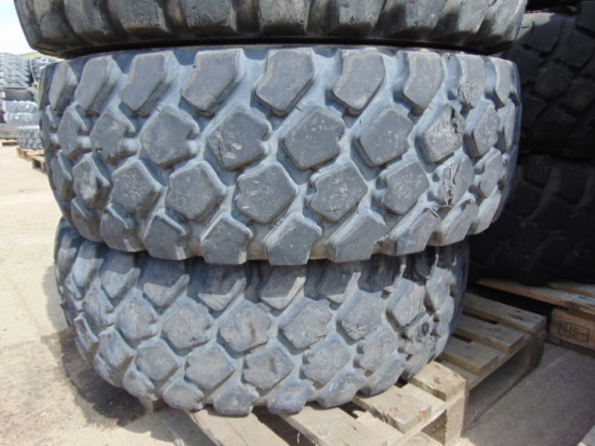 4 x Michelin XZL 395/85 R20 Tyres - Image 3 of 5